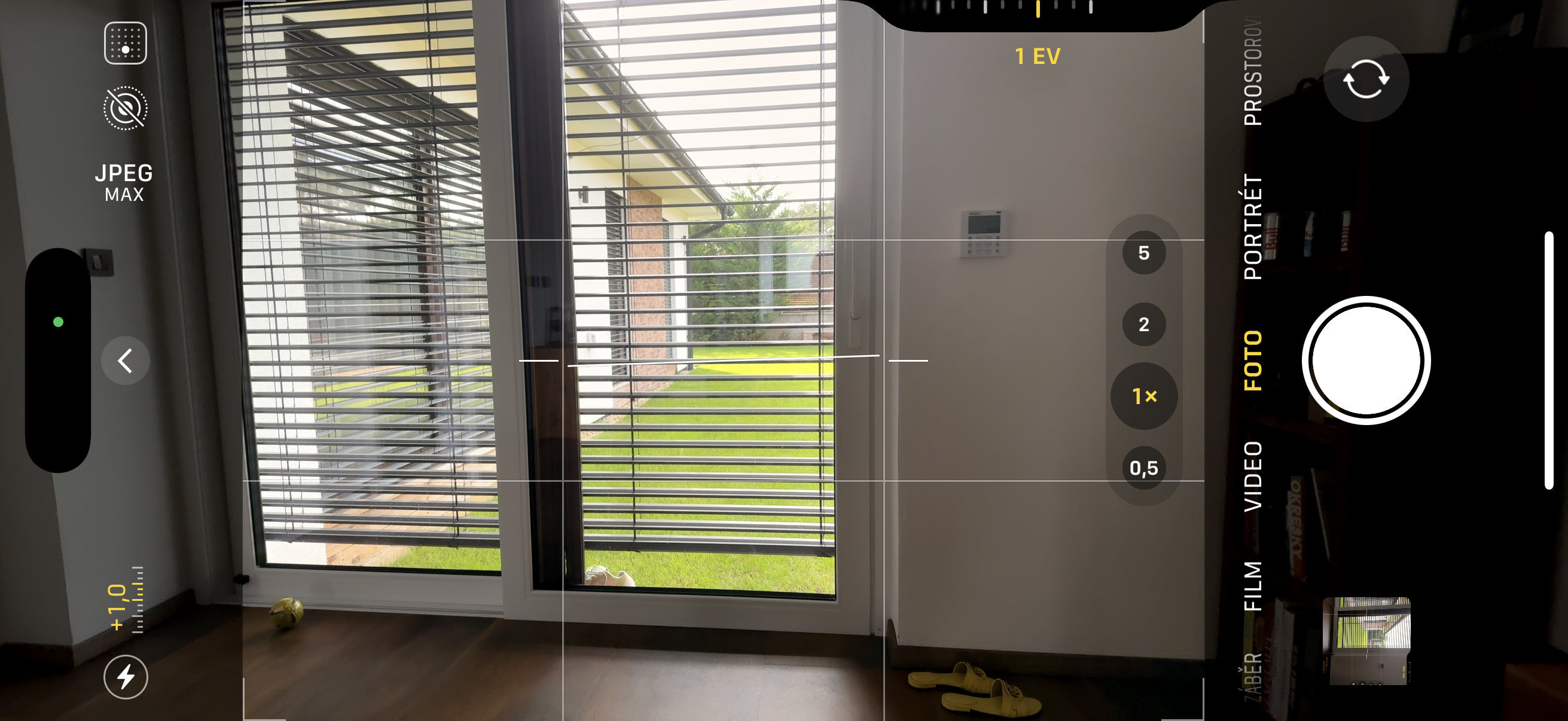 smartphone camera exposure