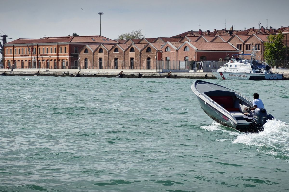 speedboat in venice