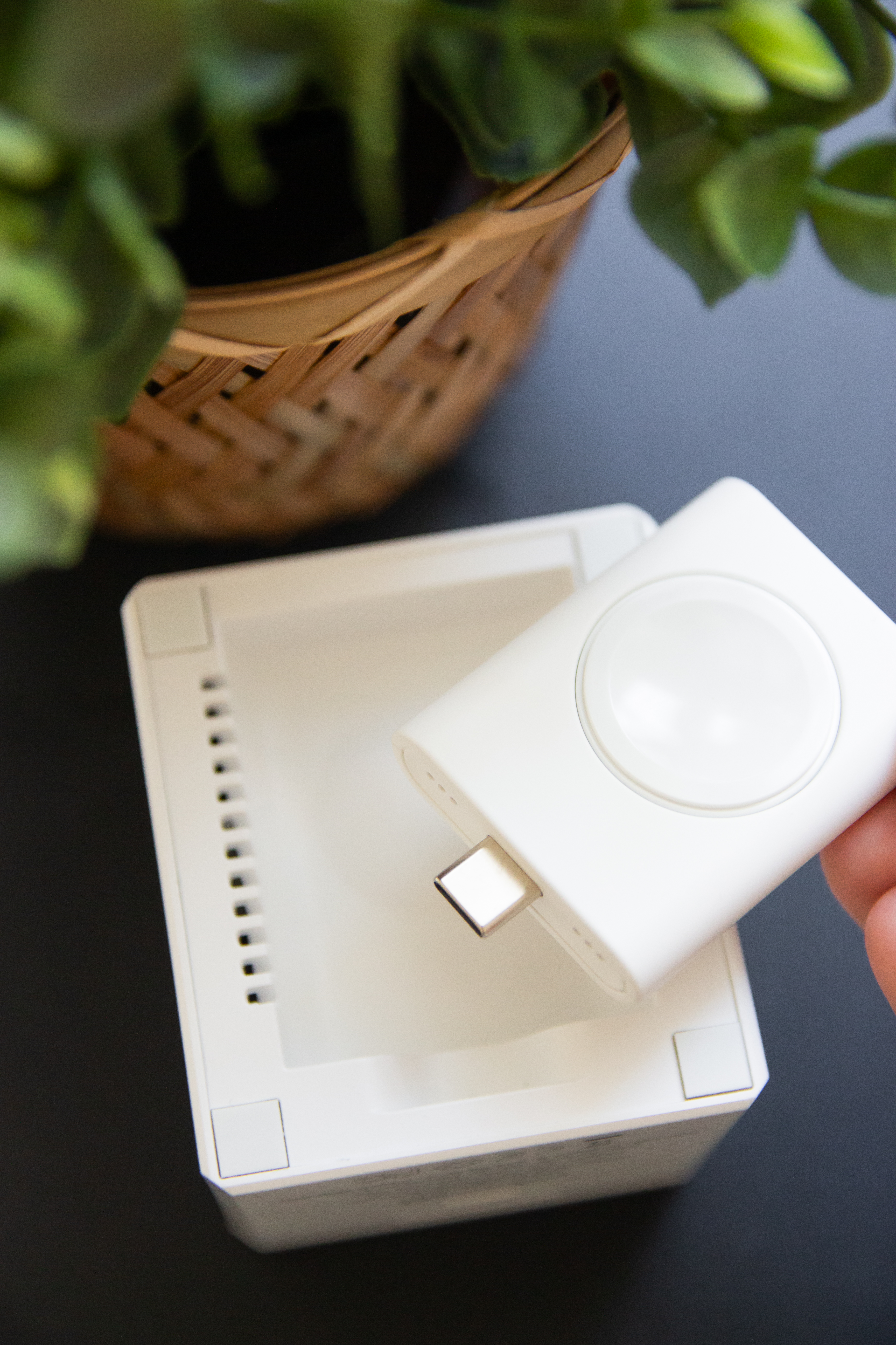 usb c charger top view