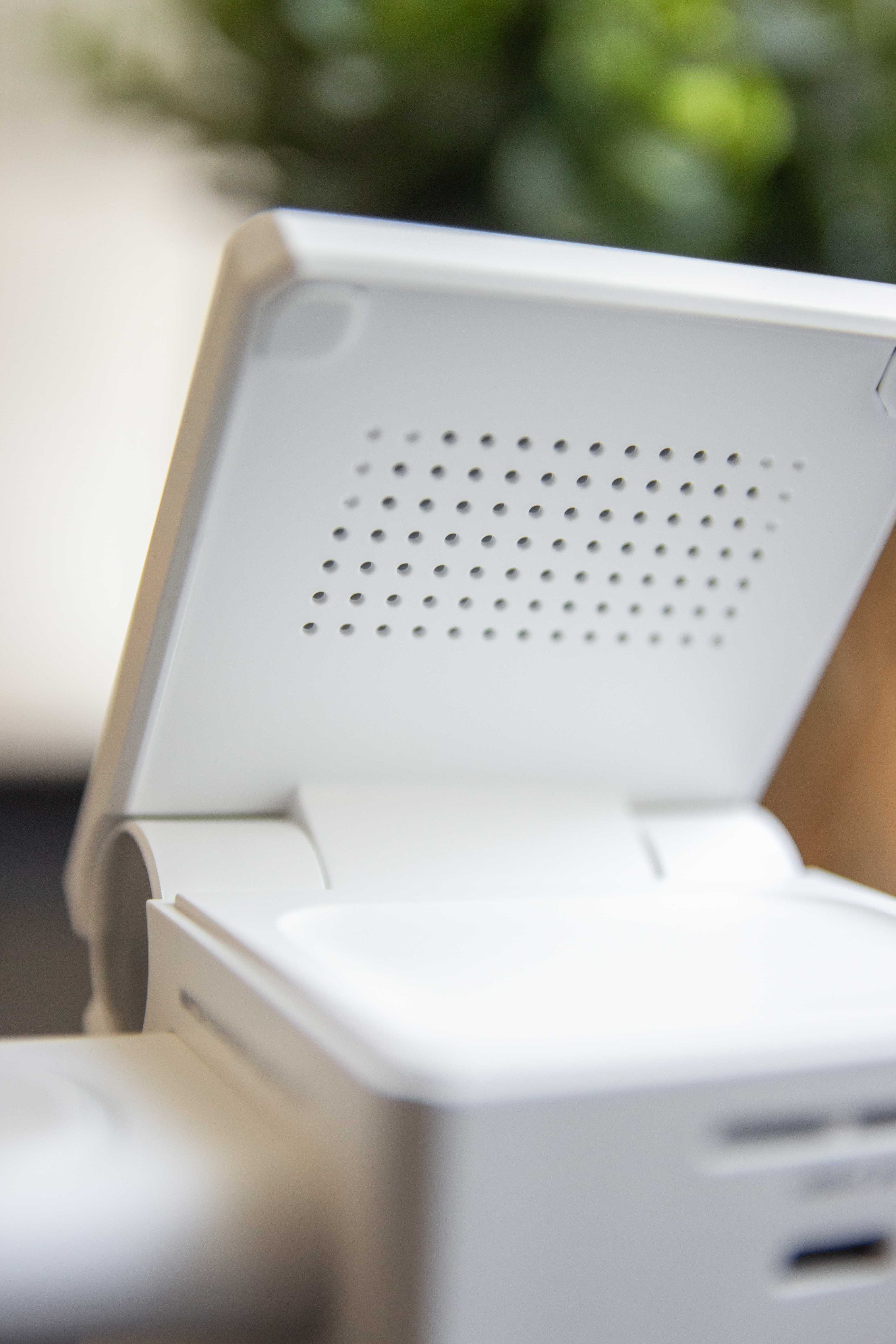 wireless charger closeup