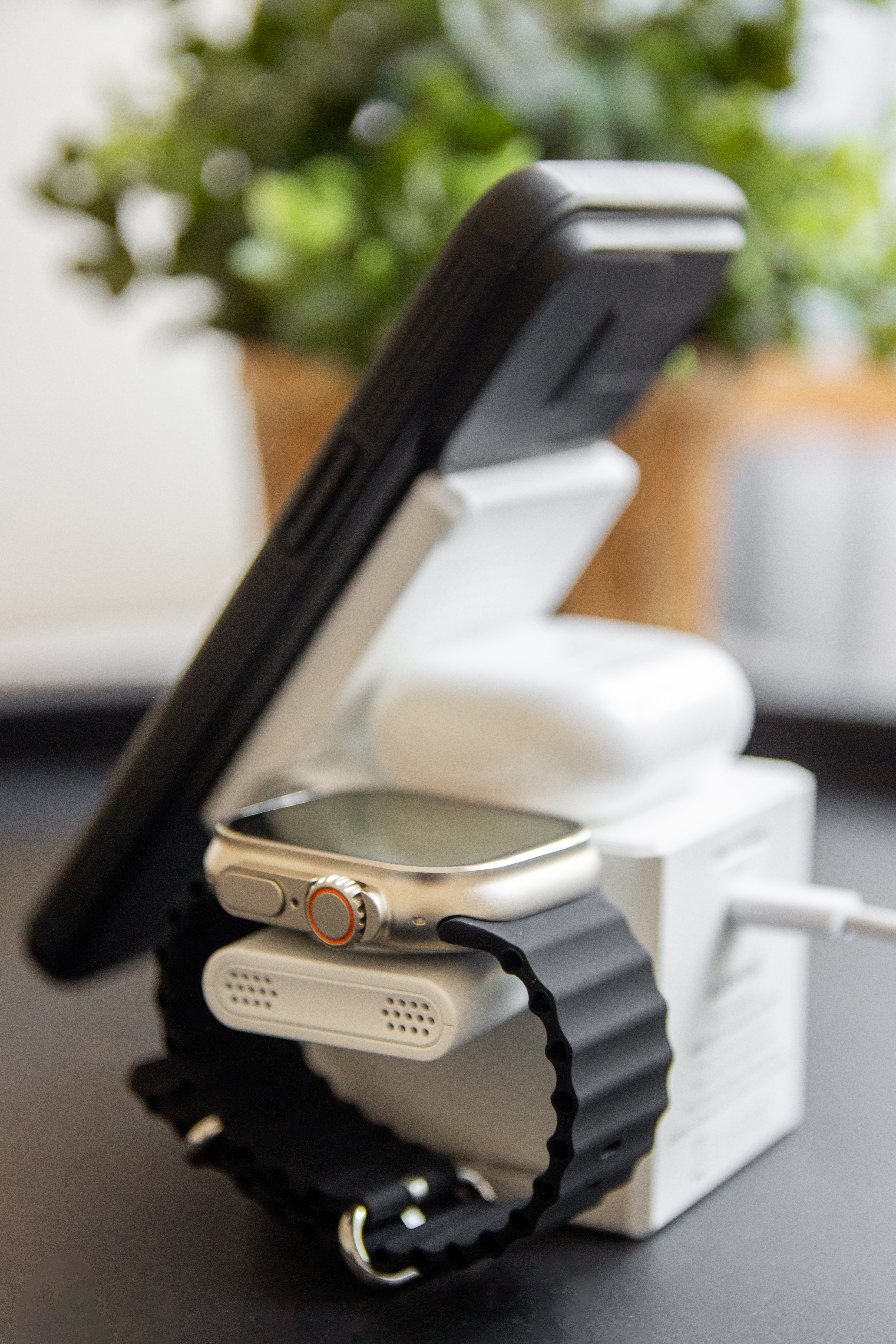 wireless charger with devices