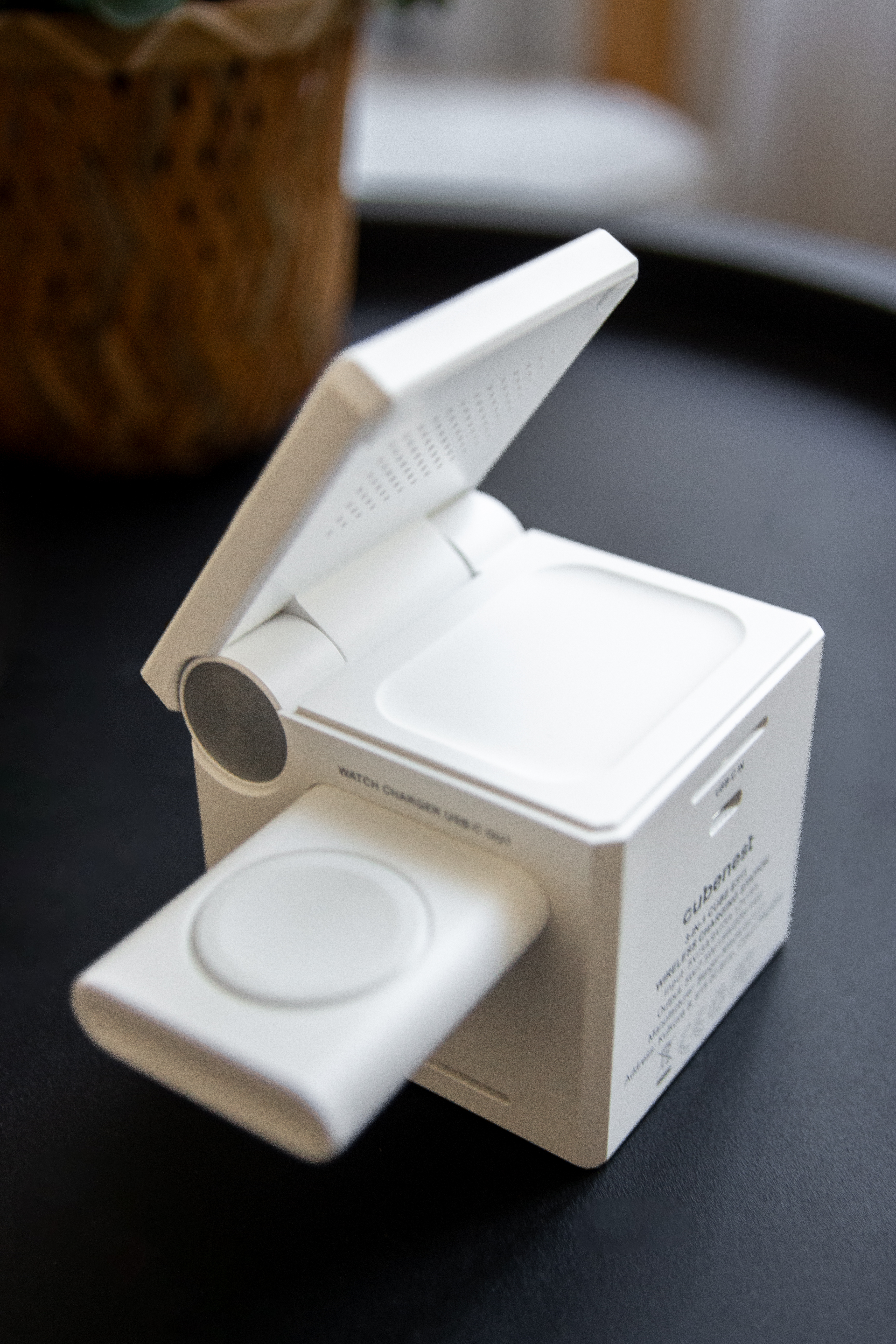 wireless charger with laptop