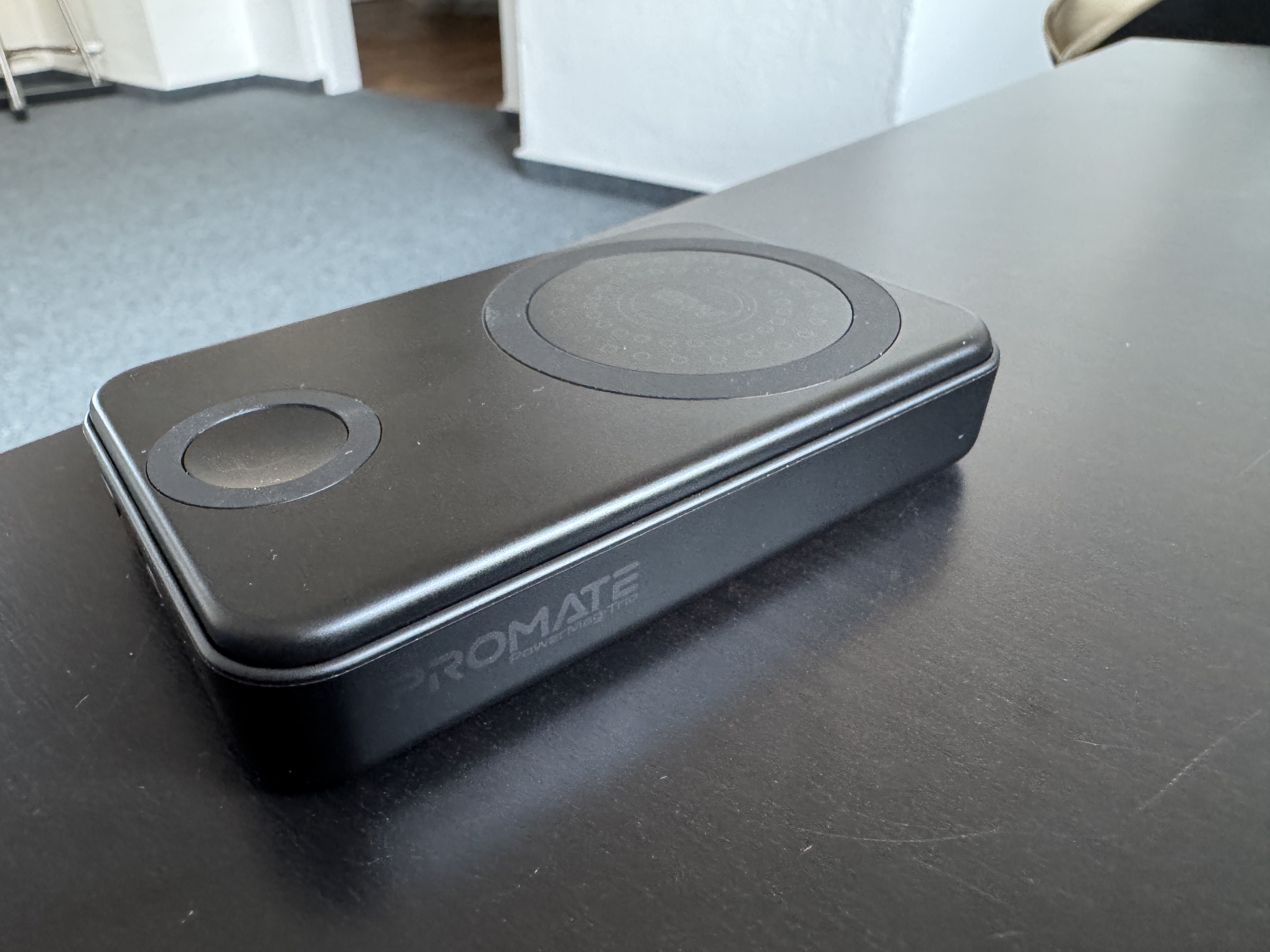 black wireless charger side
