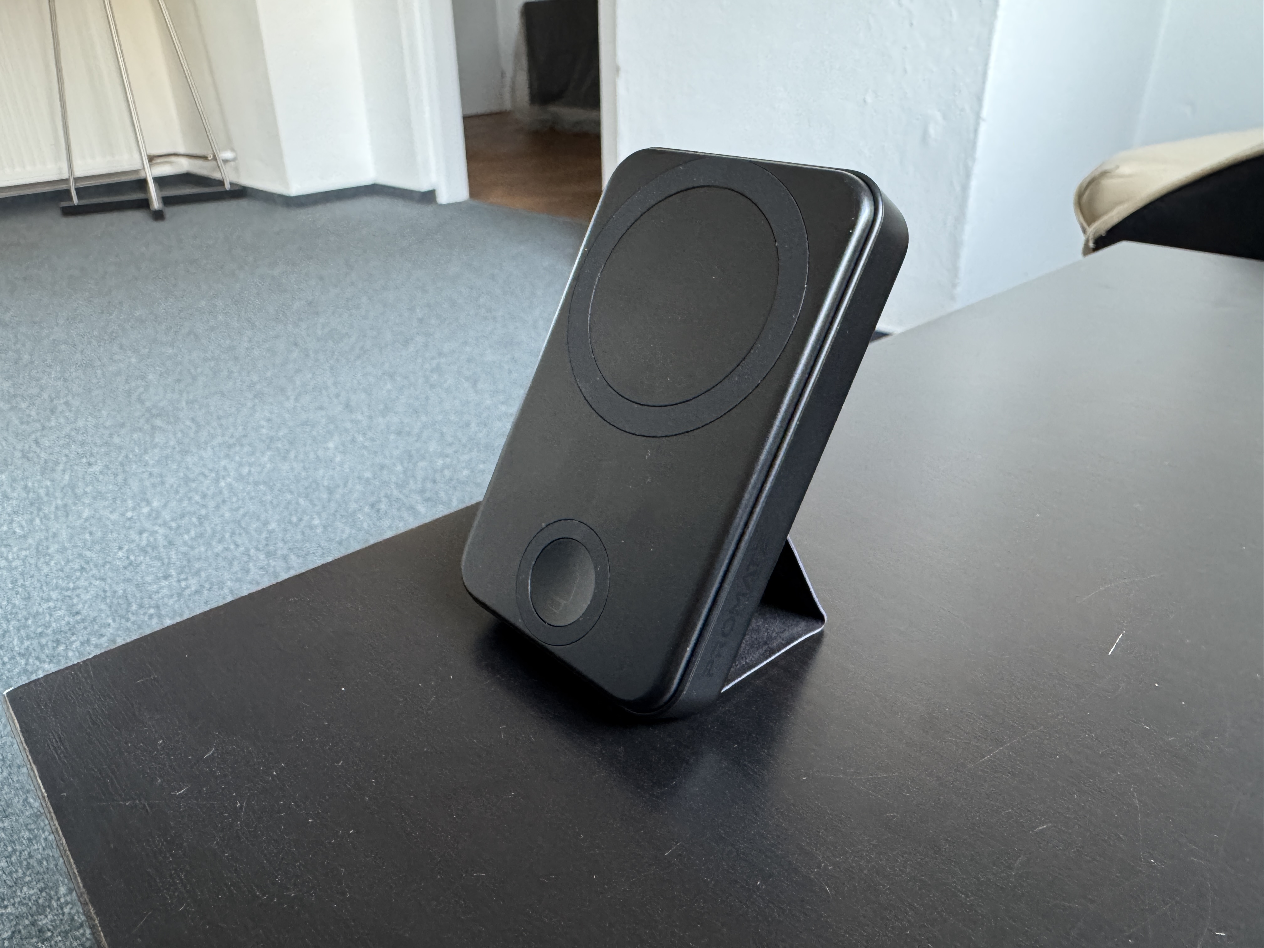 black wireless charger stand