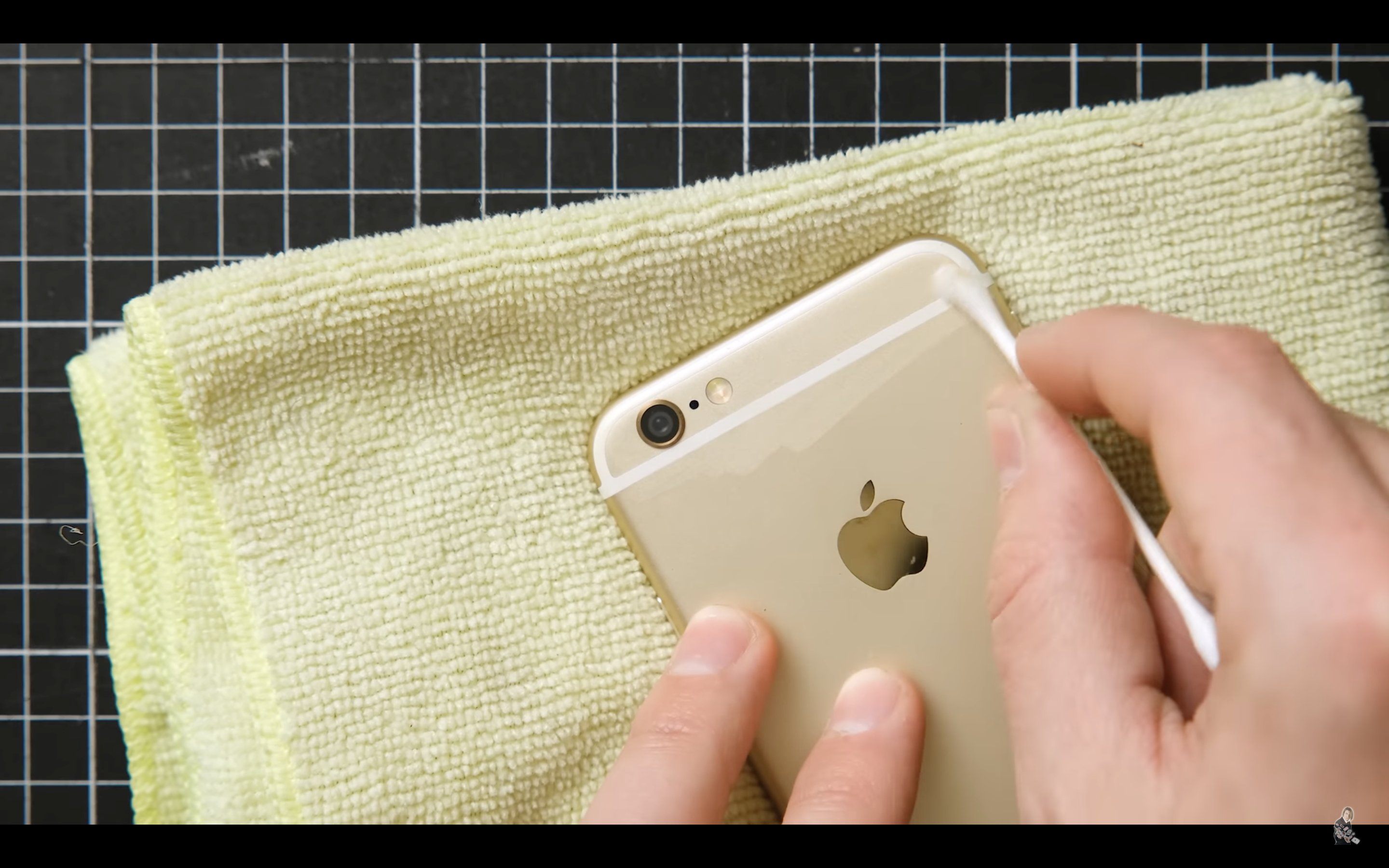 cleaning iphone back