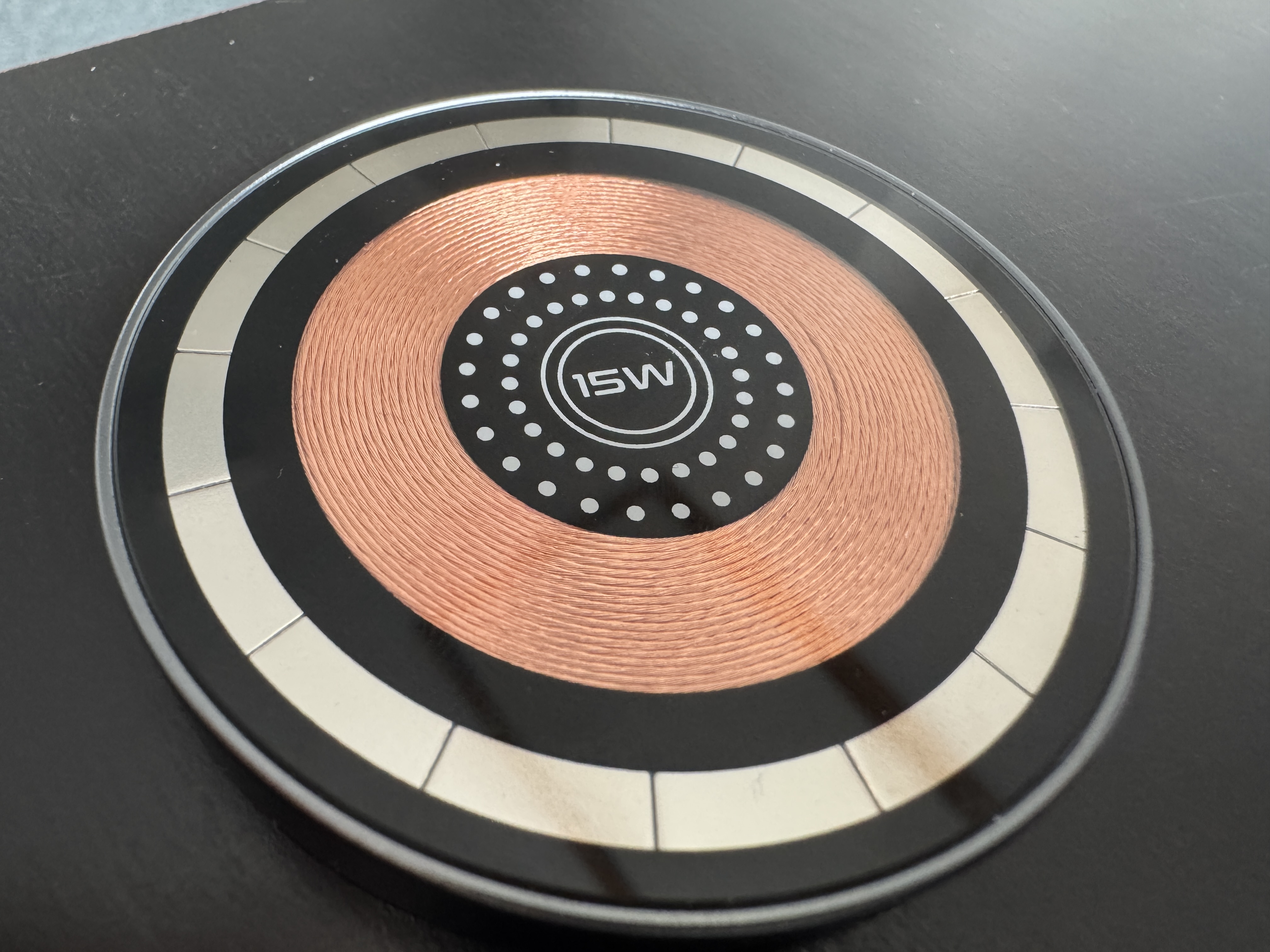 close up wireless charger