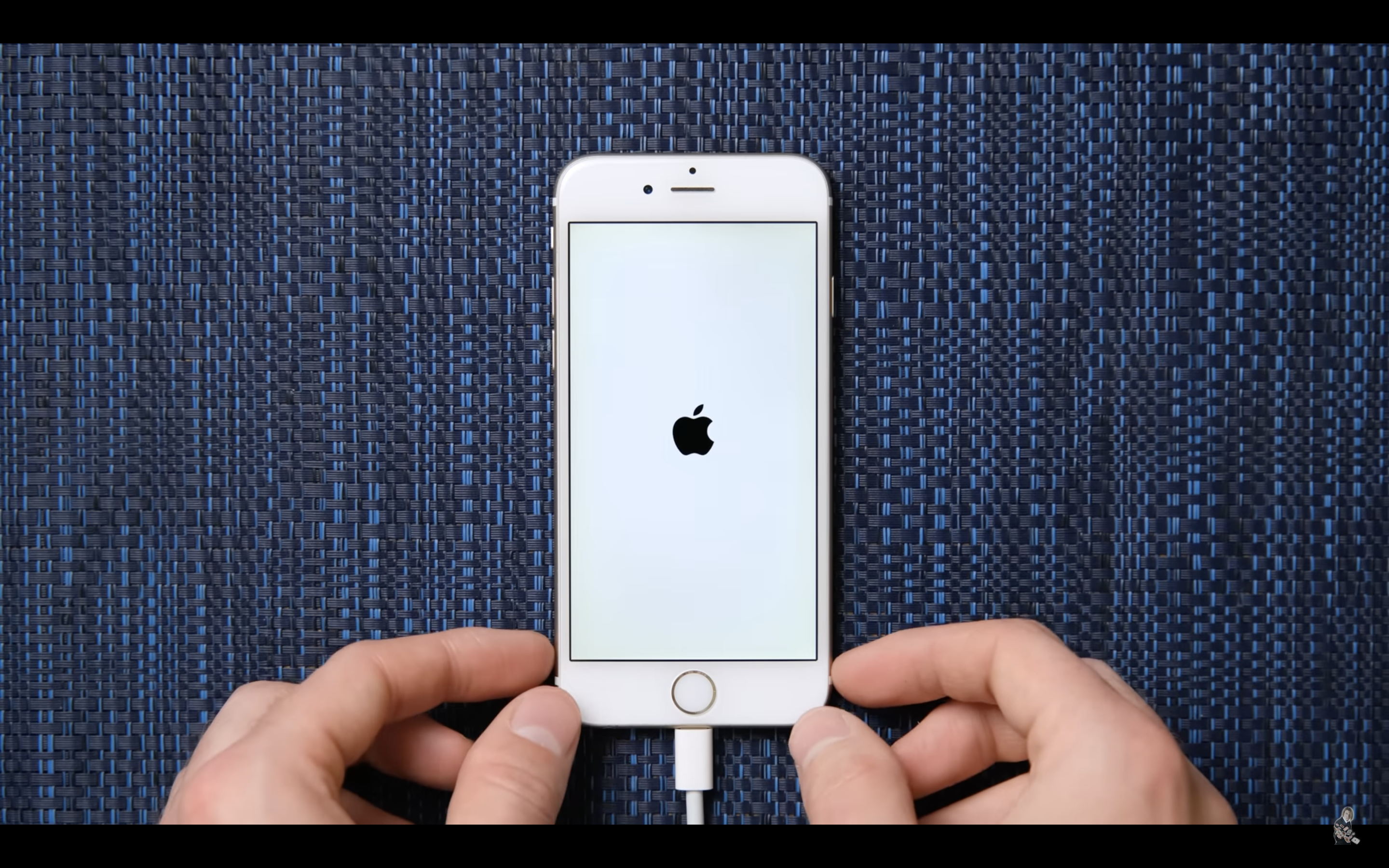 iphone startup screen