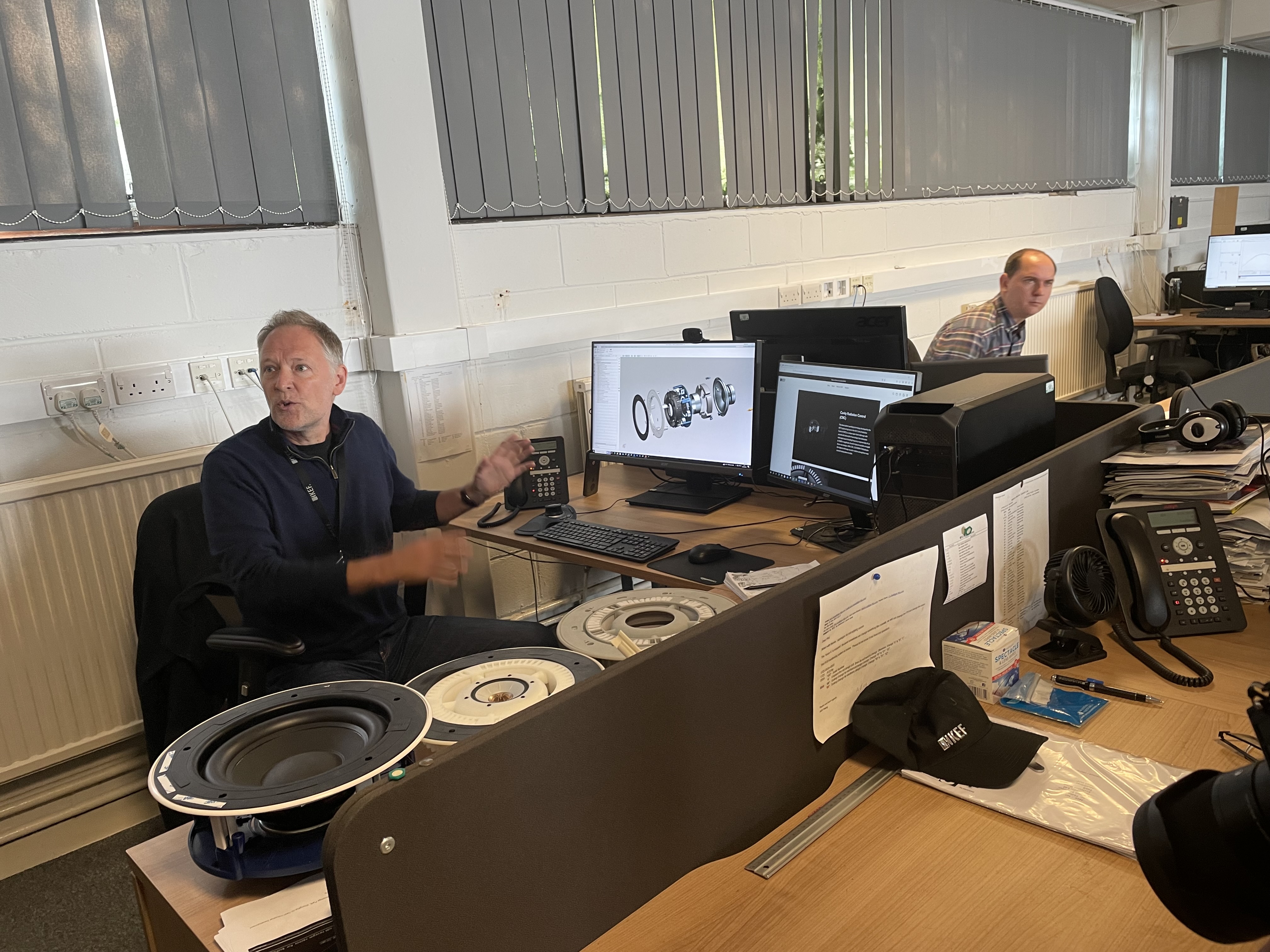 office discussion speaker design