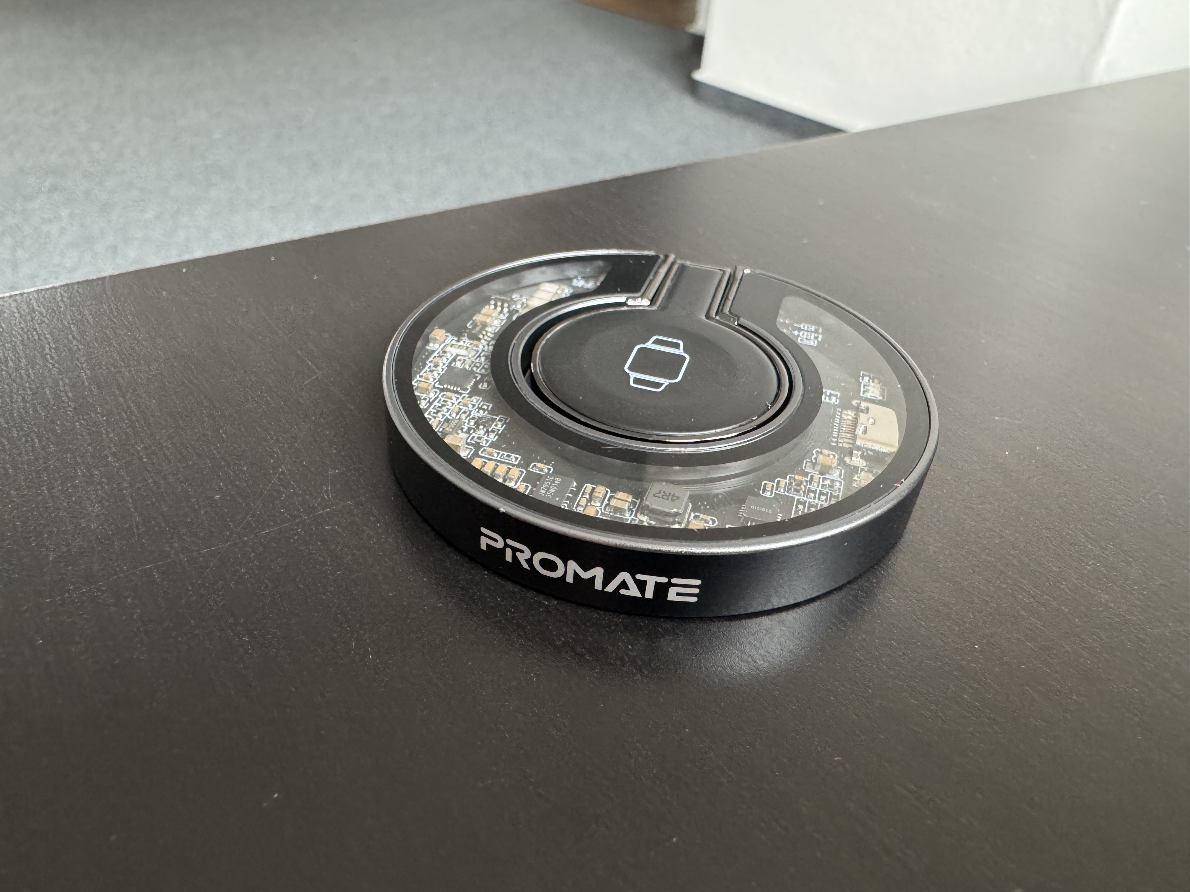 promate charger side view