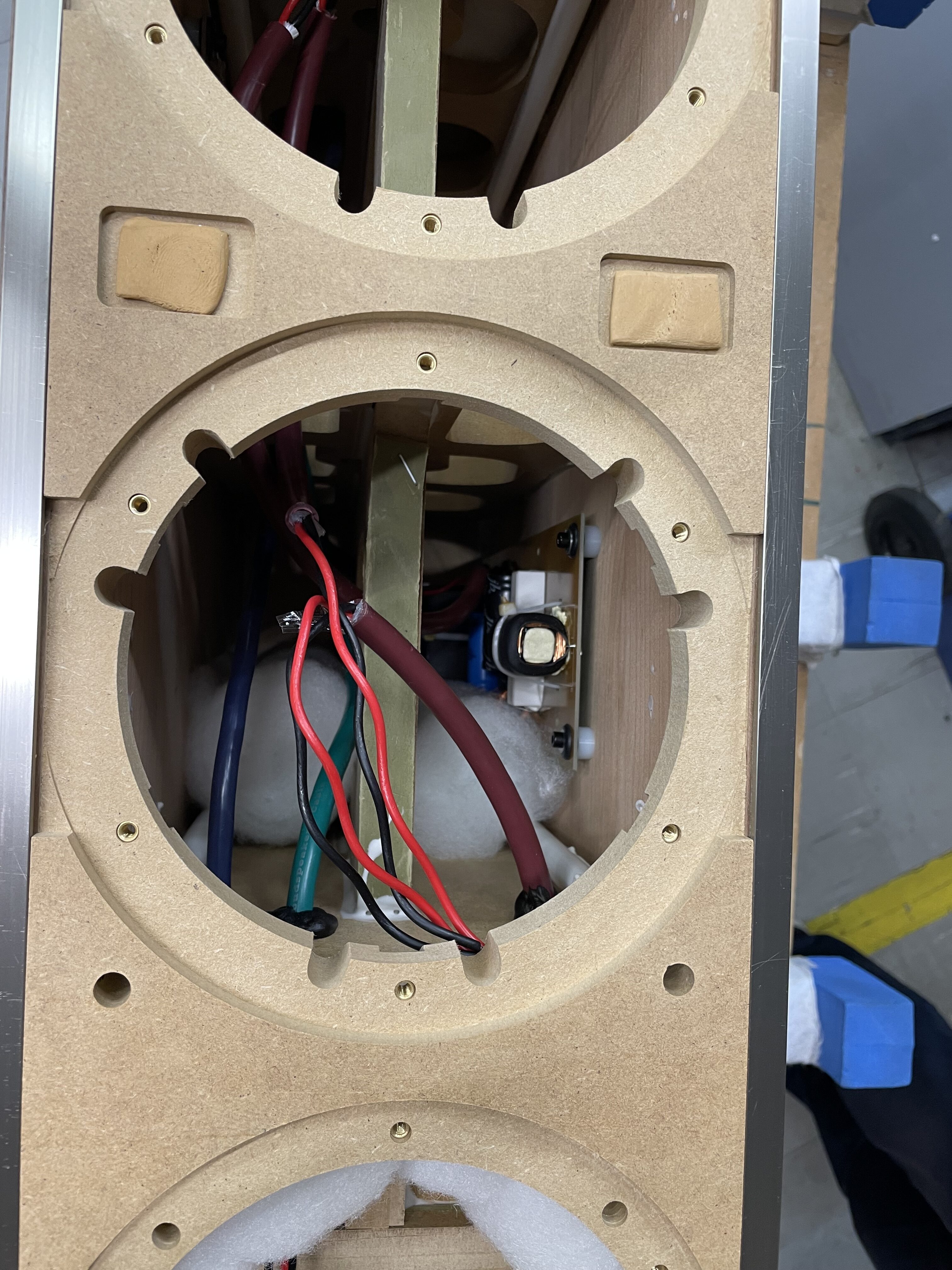 speaker internal wiring