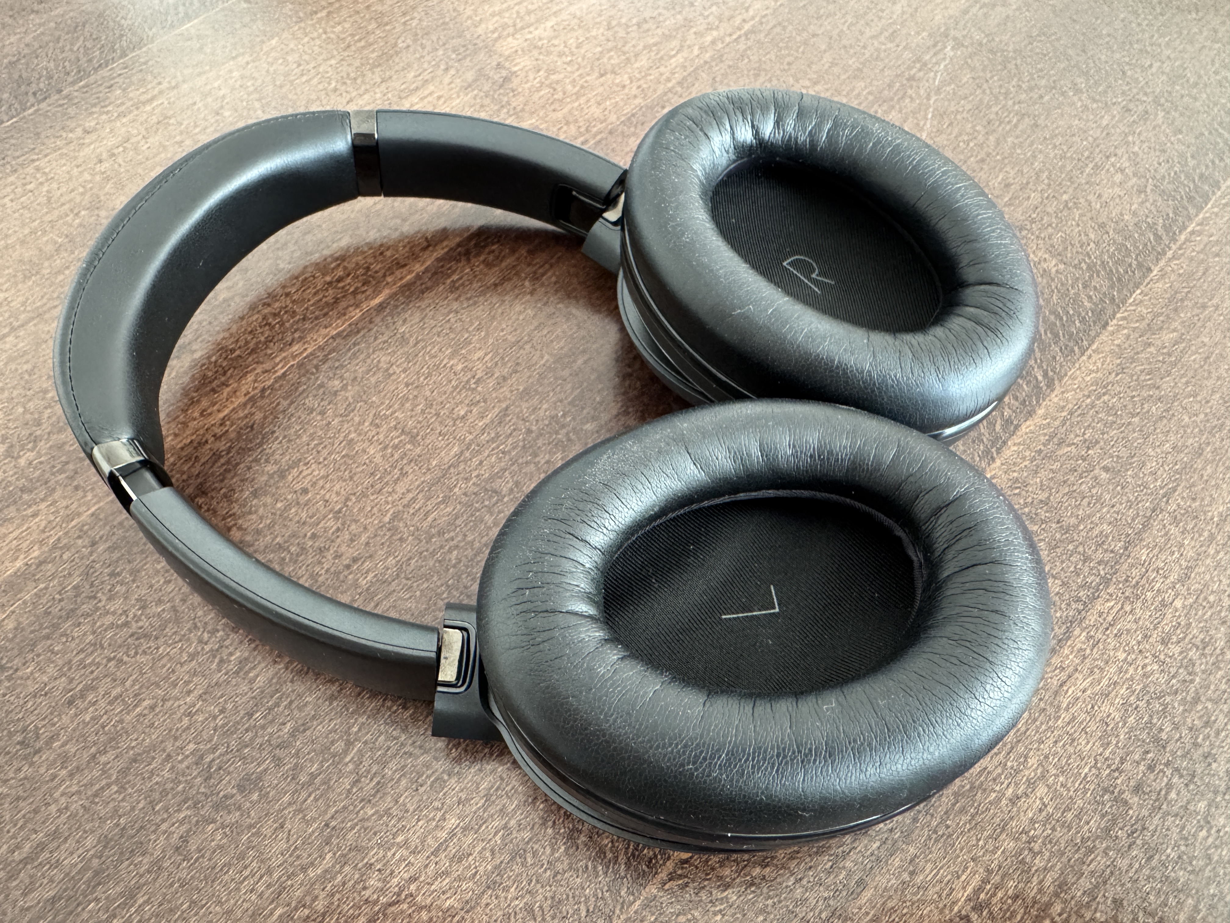 jbl tour one m2 headphones overview
