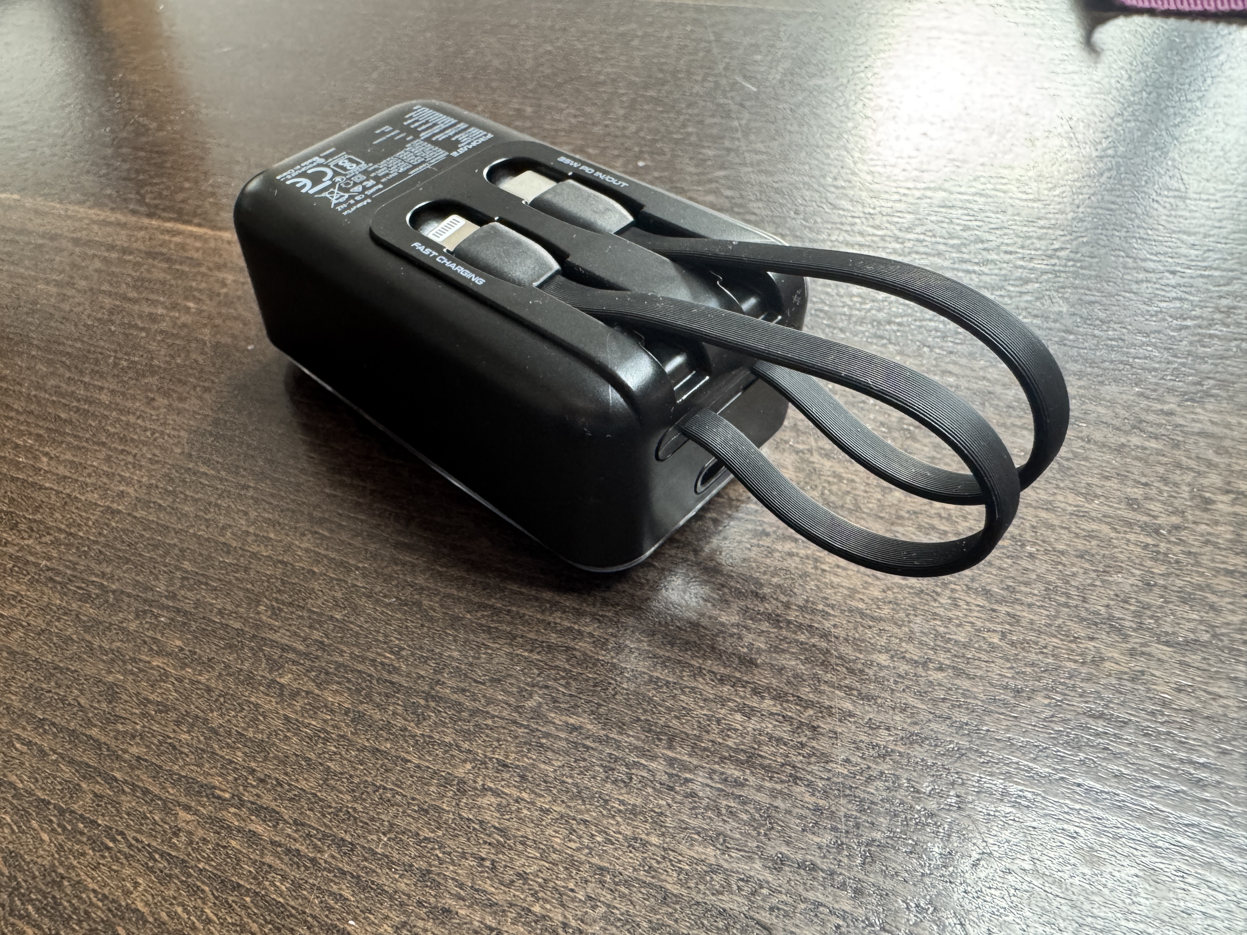 promate power bank side view