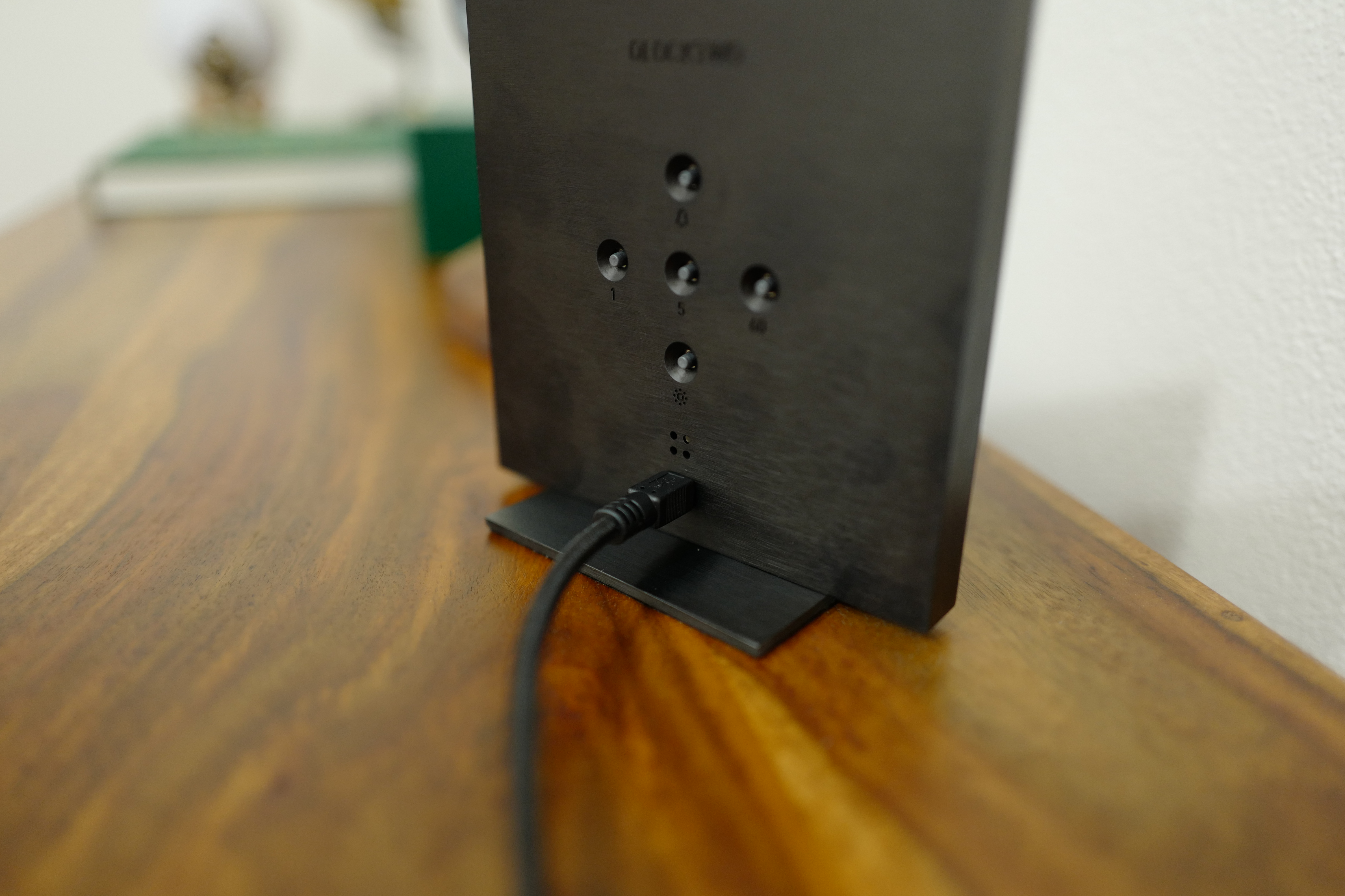 ปุ่มควบคุม Qlocktwo ปุ่มควบคุม Qlocktwo