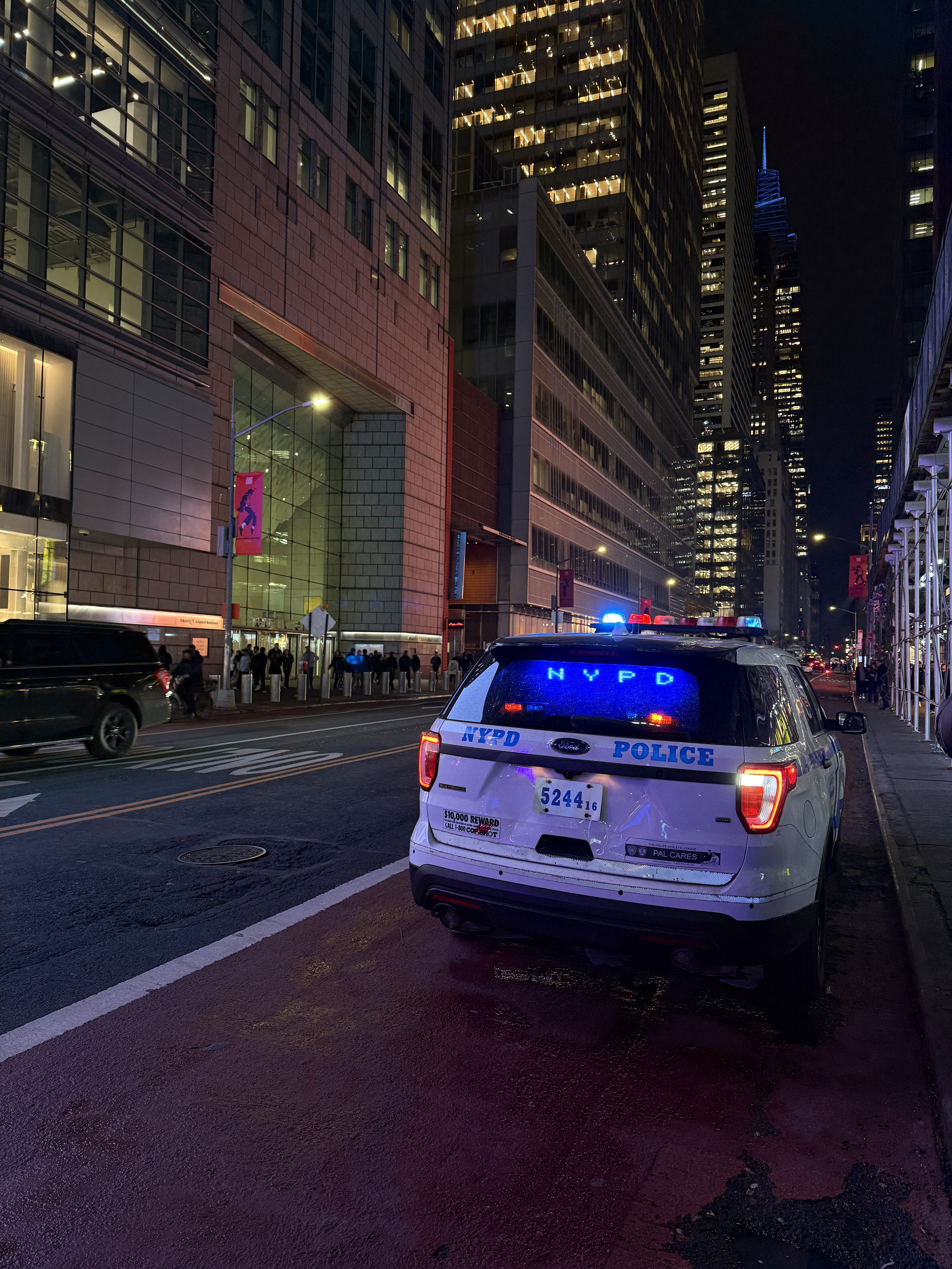 NYPD Police Car in Midtown Manhattan – New York at Nigh