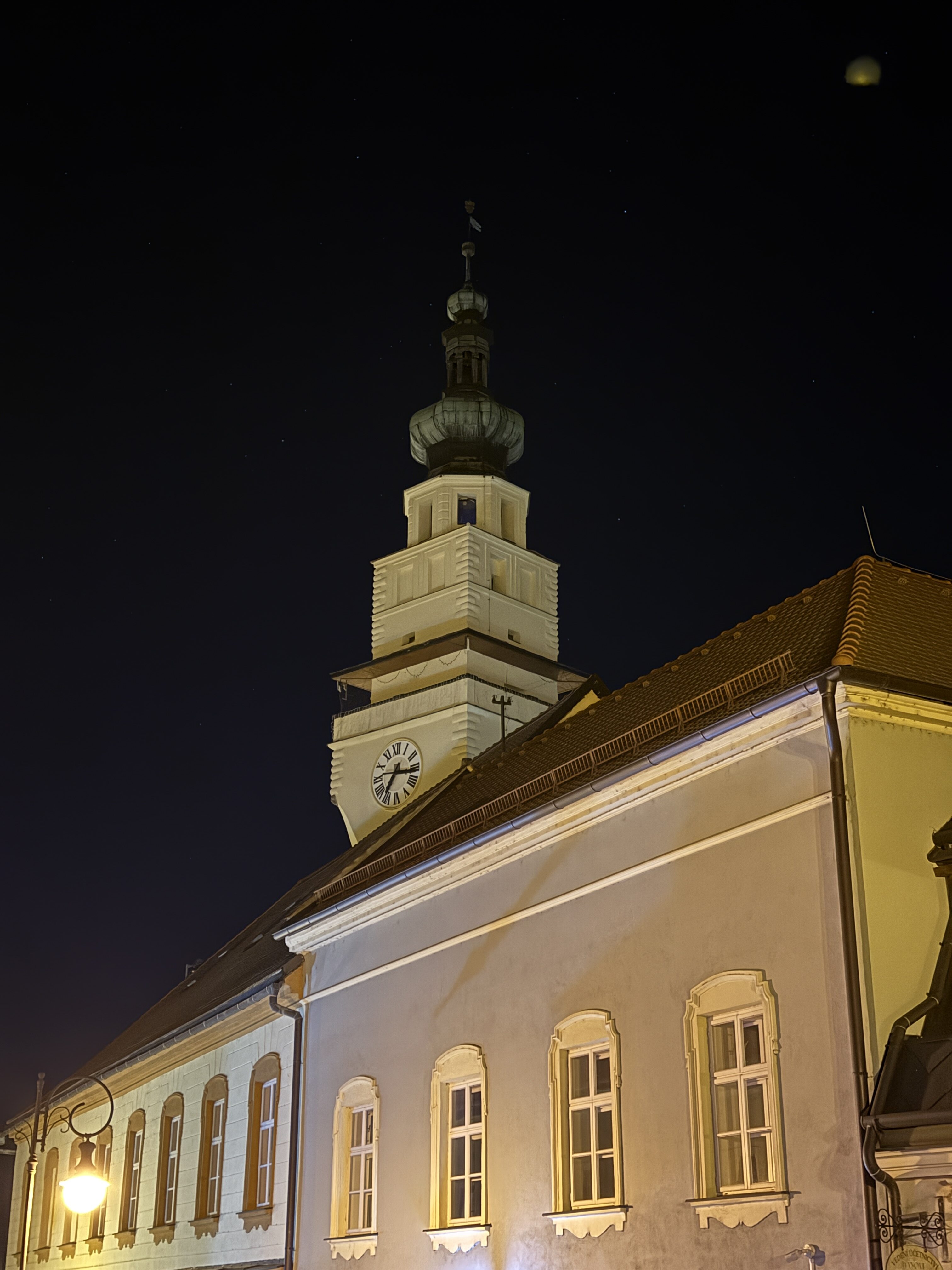 iPhone 16 Pro foto noc 6