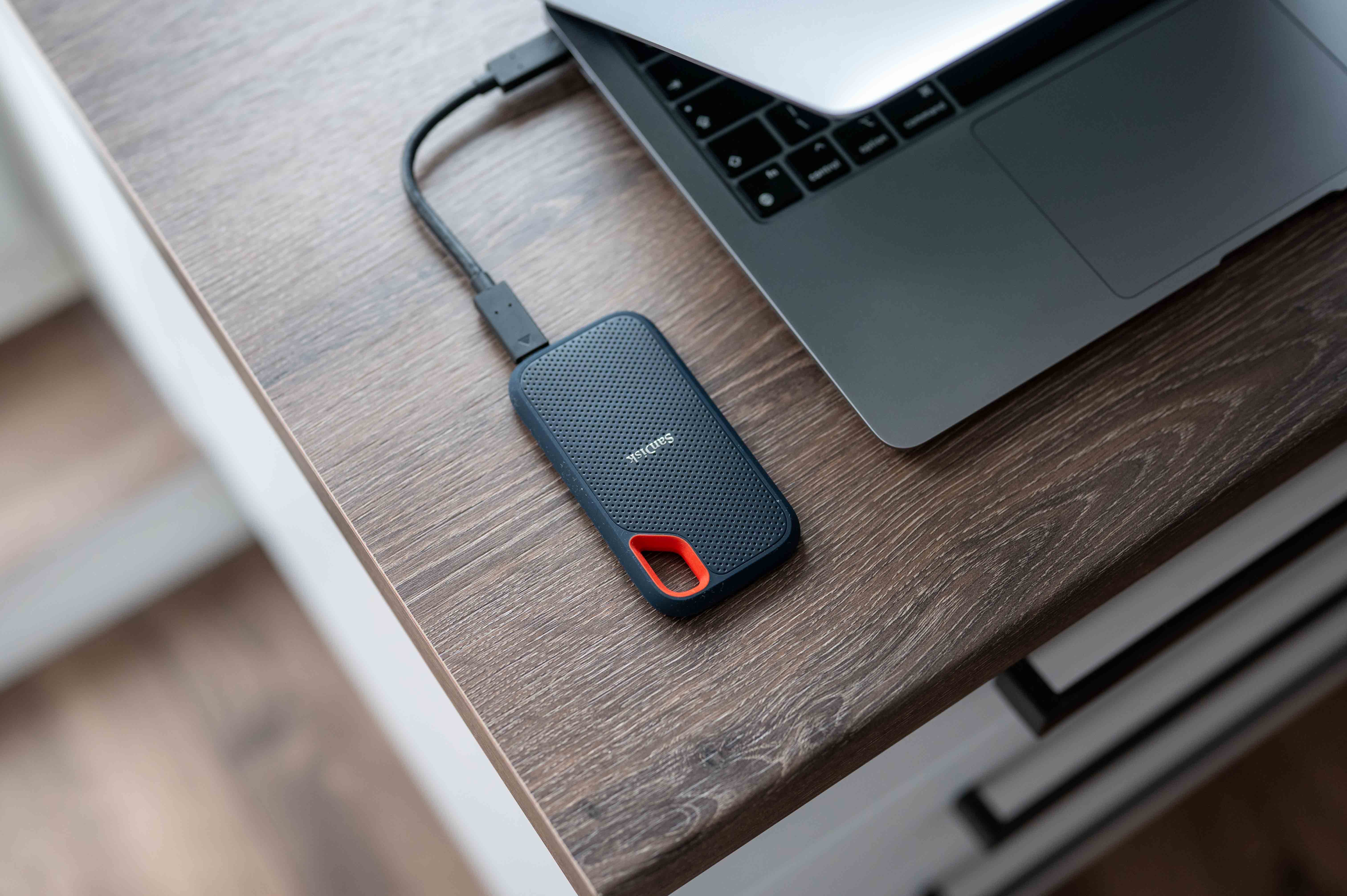 SanDisk Extreme Portable SSD 9 SanDisk Extreme Portable SSD 9