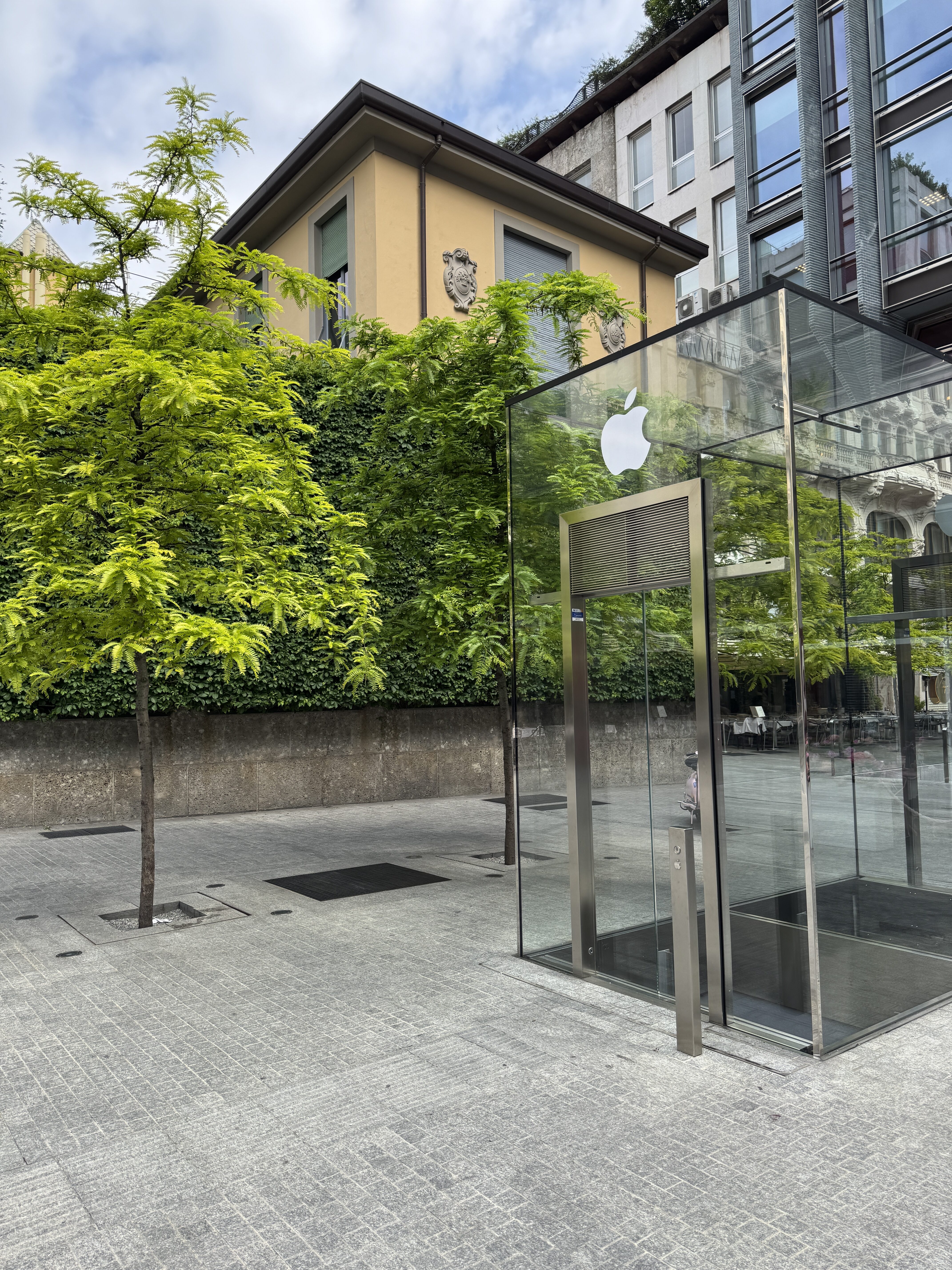 Apple Store Milán 2078