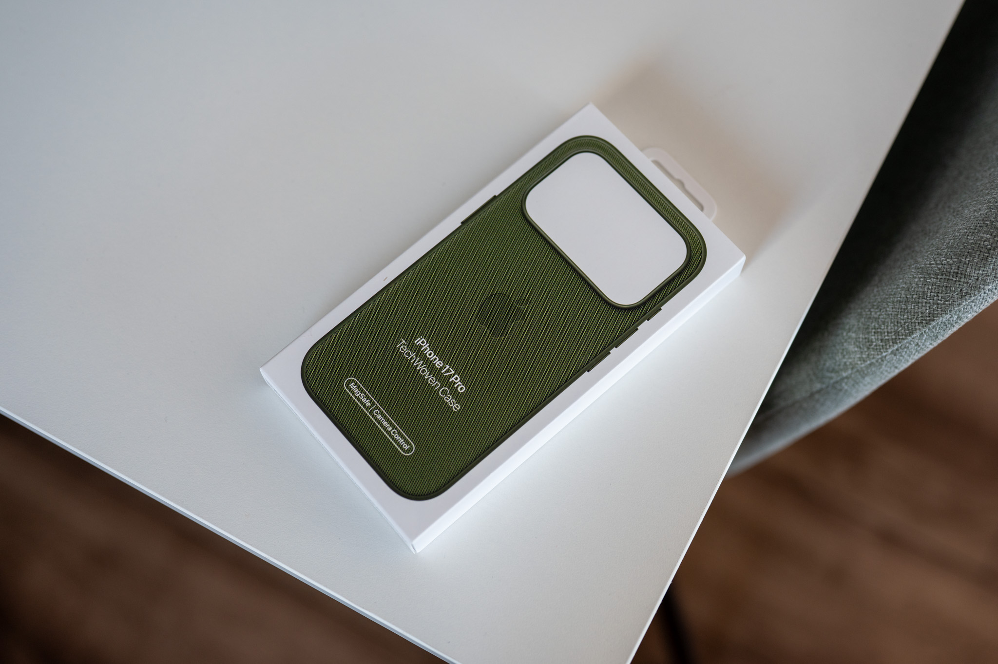 iPhone 17 Pro kryt1 LsA1