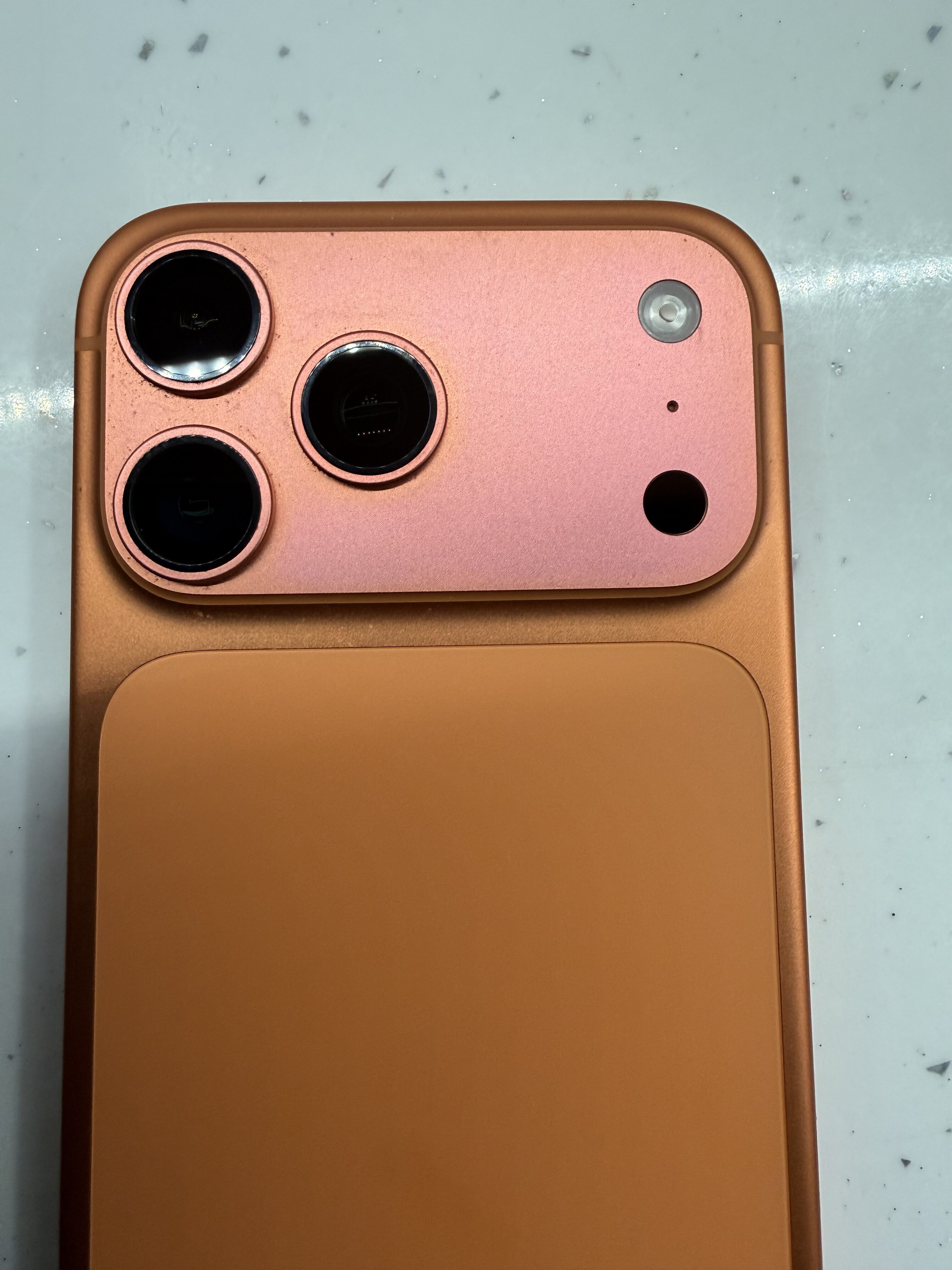 iPhone 17 Pro orange to pink 3
