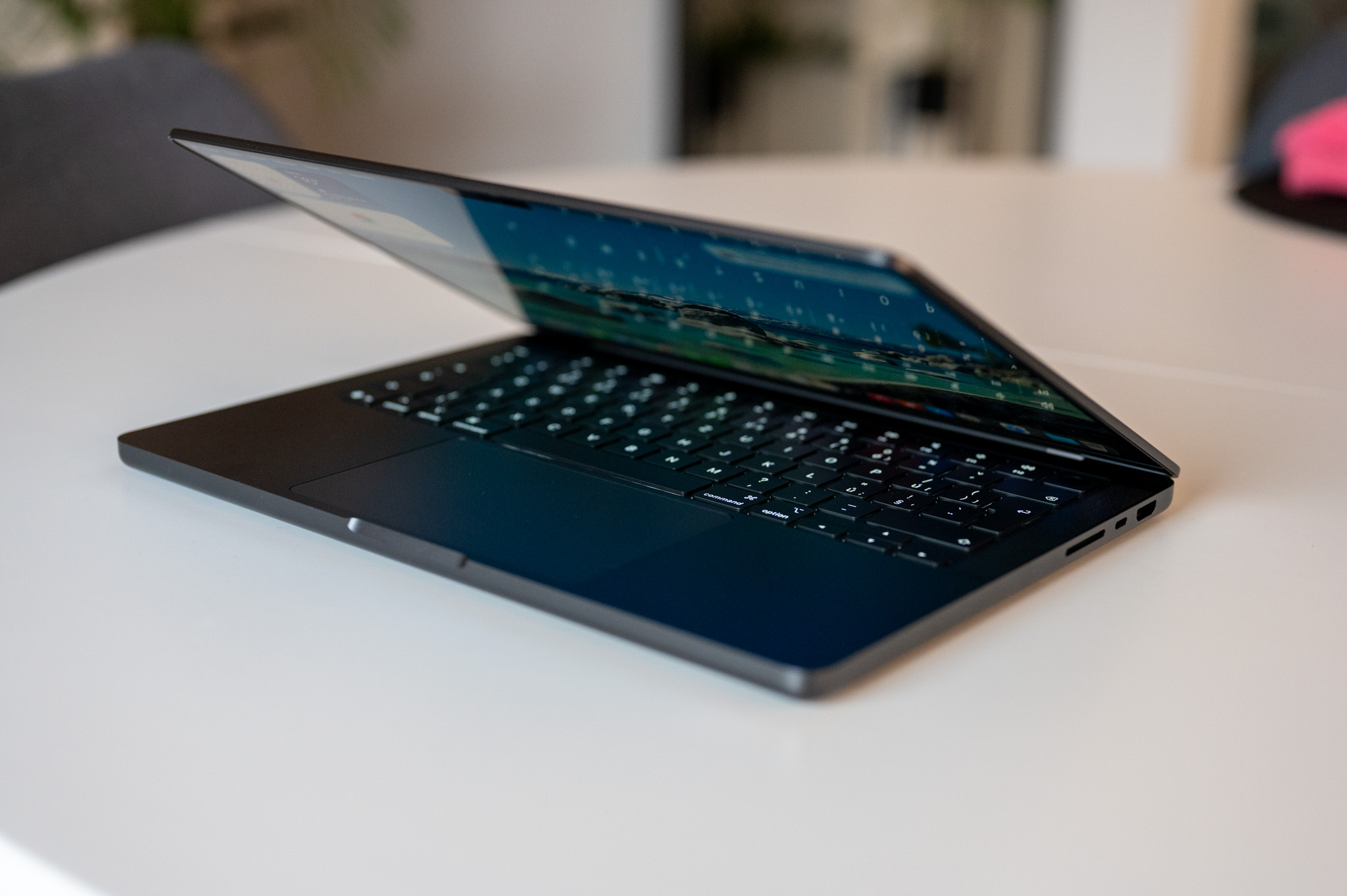 MacBook Pro M5 LsA 11