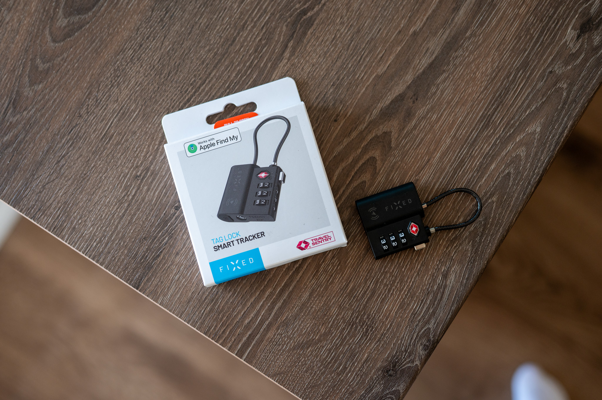 Recenze FIXED Tag Lock: Chytrý zámek, díky kterému při cestování už nic neztratíte