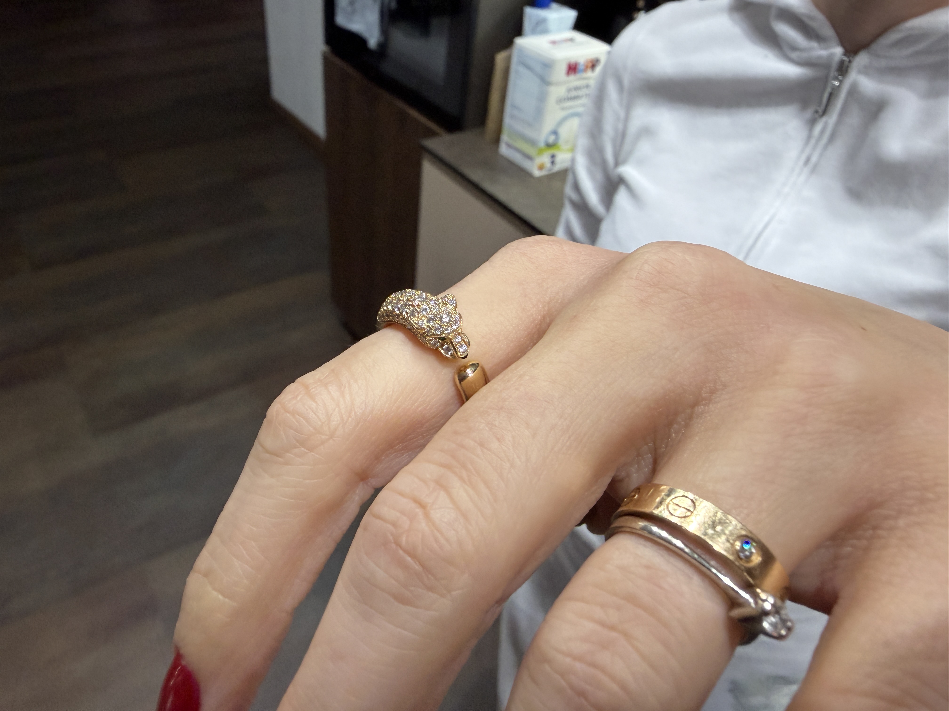 Jak změřit velikost prstenu na smartphone – přesně, online a zdarma