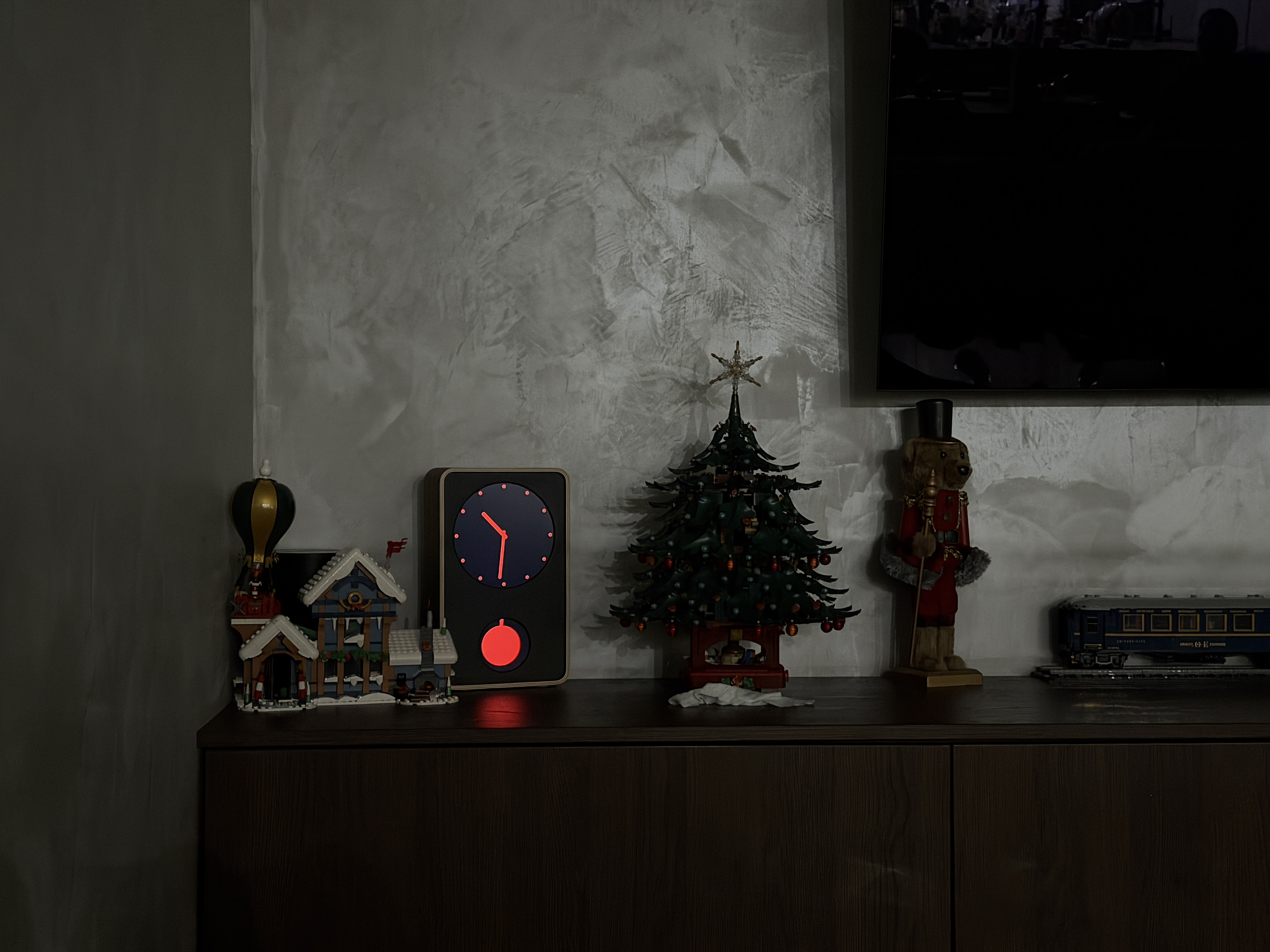 klydocklock night mode