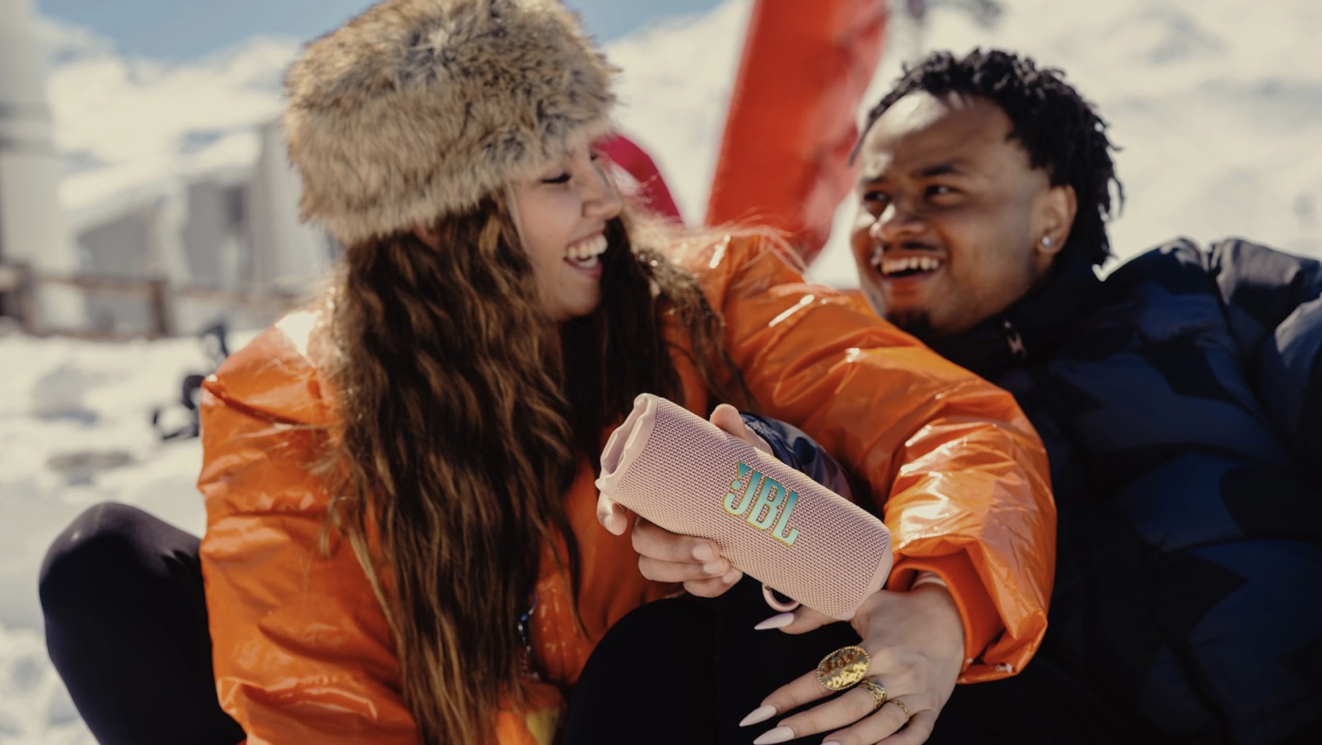 Speciální valentýnské slevy od JBL: Vybrali jsme TOP produkty pro něj a pro ni!