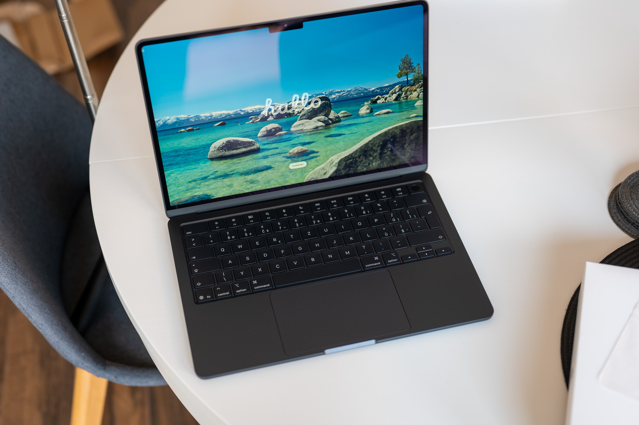 Nový MacBook Air M5 dorazil do redakce! Jaký dojem na nás udělal?