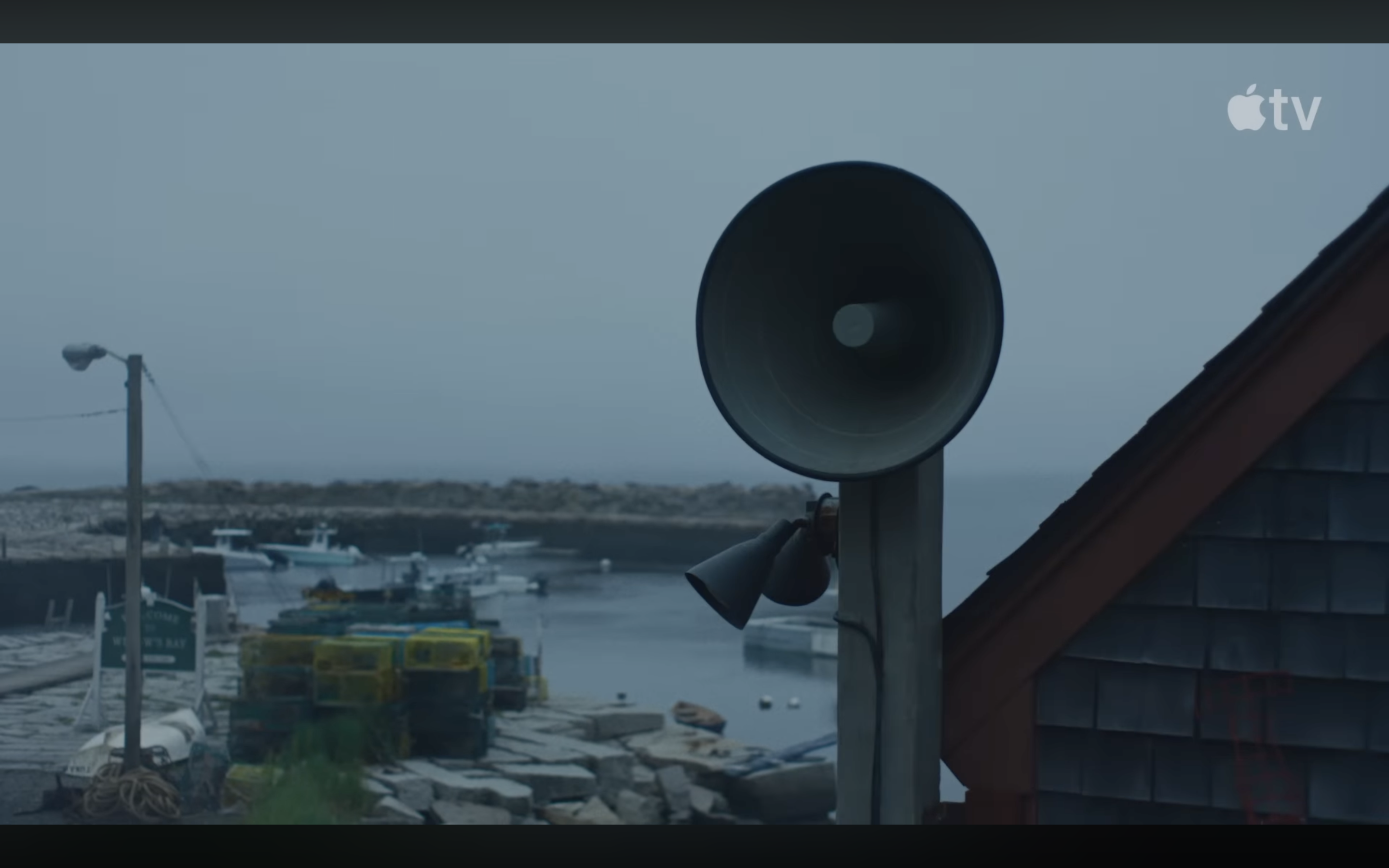 Apple láká další novinku z Apple TV! Hororová komedie z prokletého ostrova dorazí už v dubnu