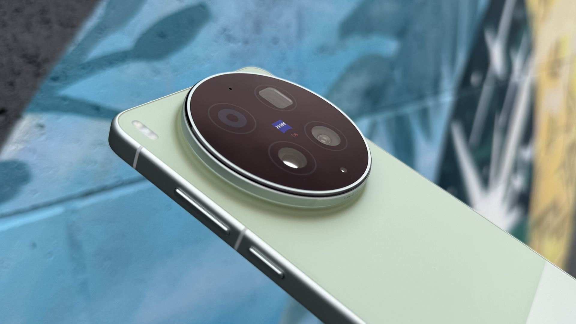 1920 1080 vivo X300 Ultra camera