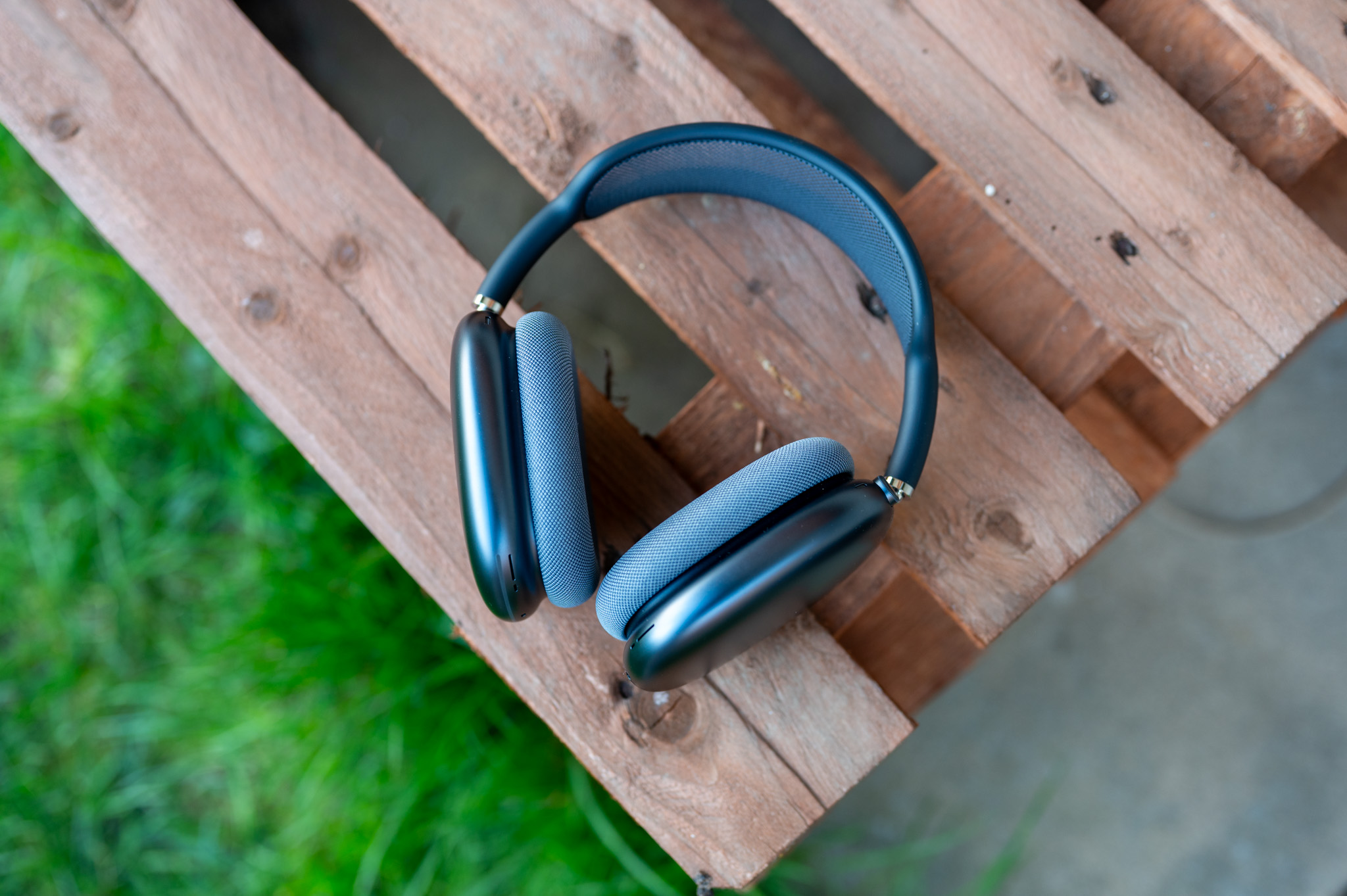 Recenze AirPods Max 2: Nejlepší Apple sluchátka současnosti zaujmou zvukem i tichem 