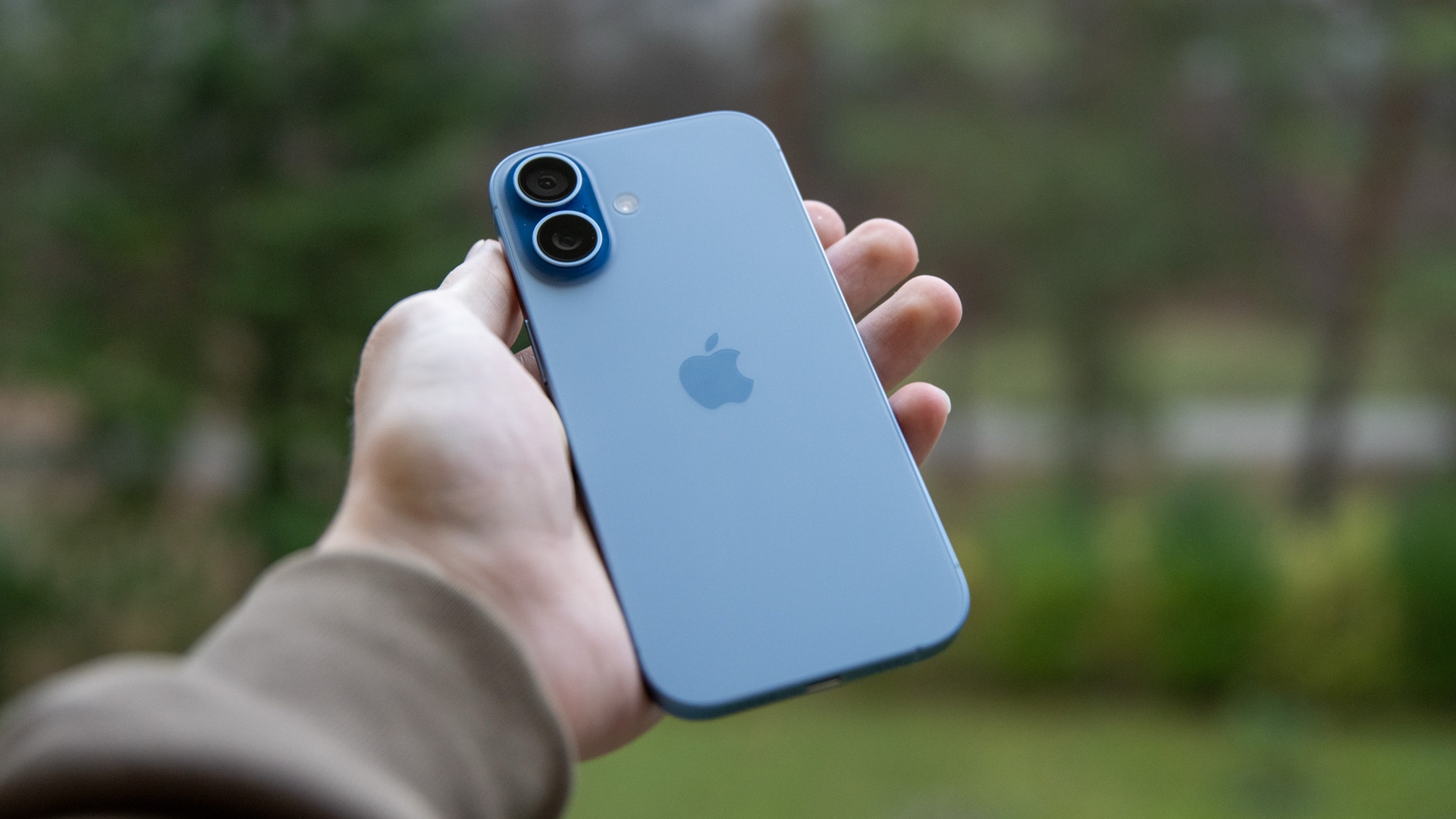 1920 1080 iPhone 17 modra