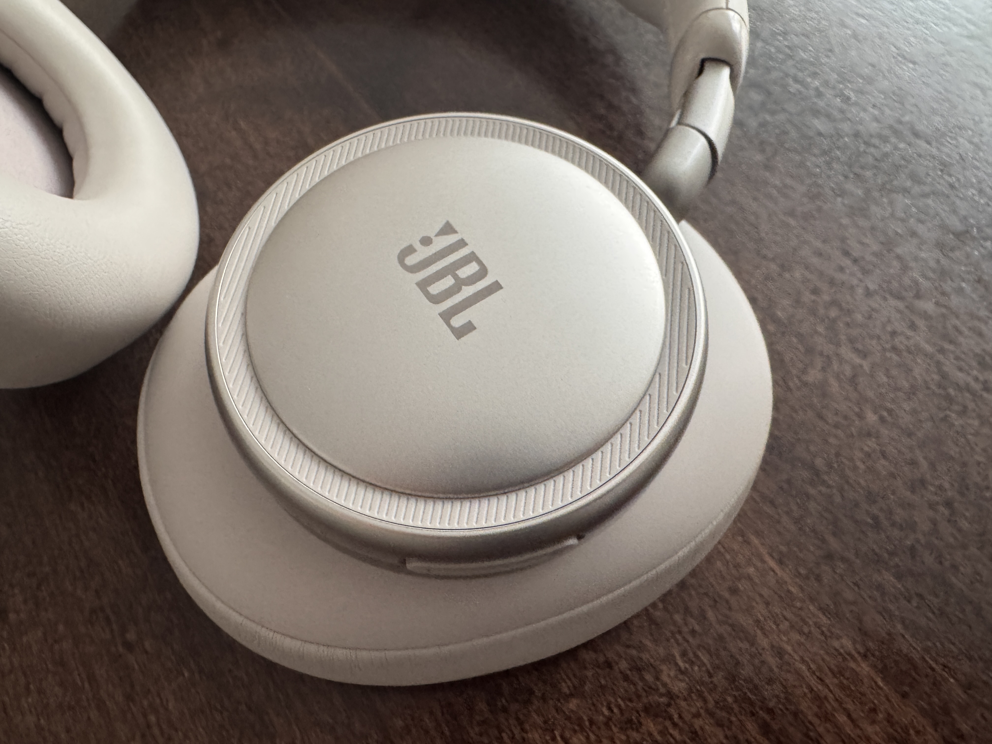 JBL Live 780NC 0784