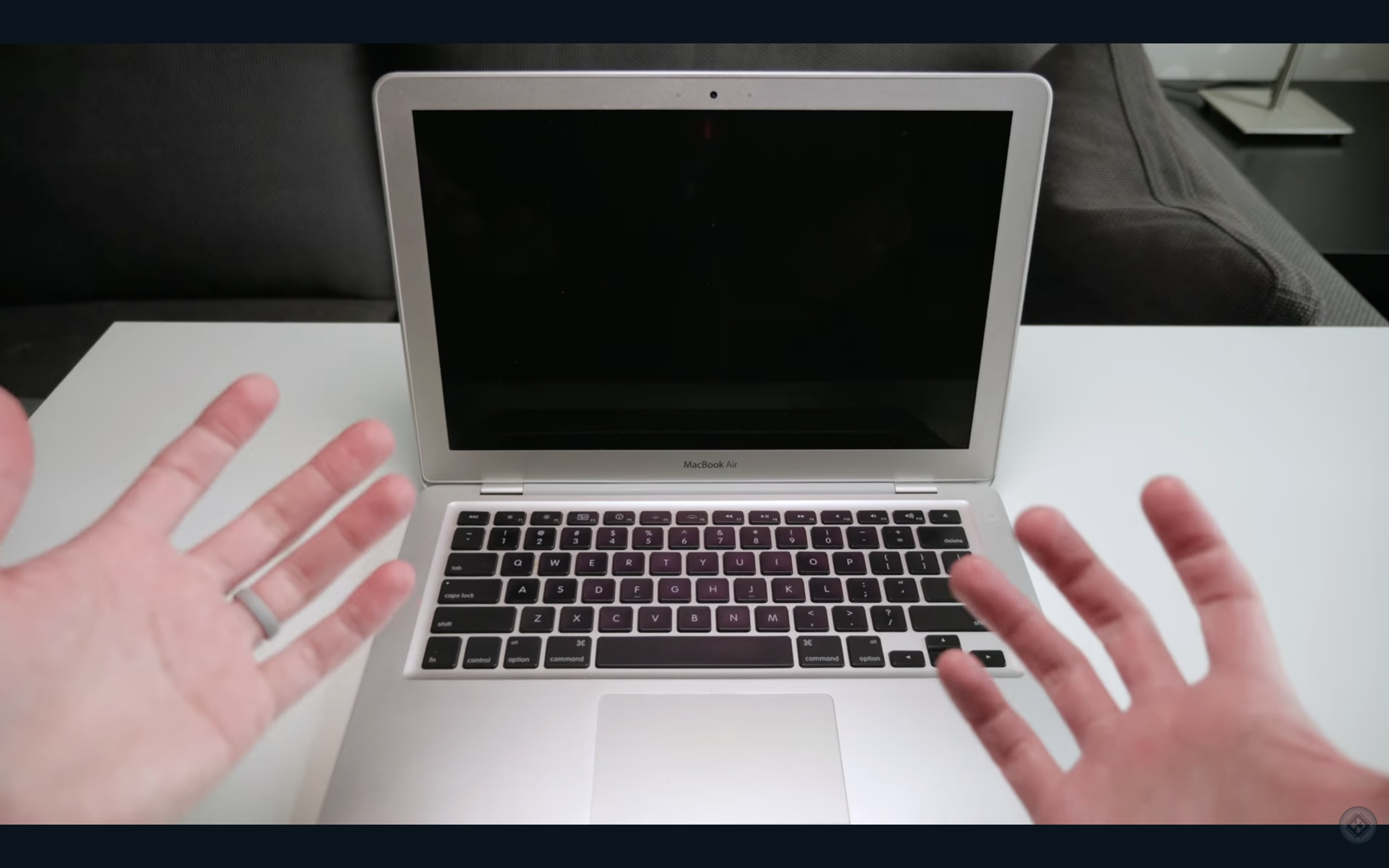 MacBook Air 1st 2026 06 25 v 10.09.07