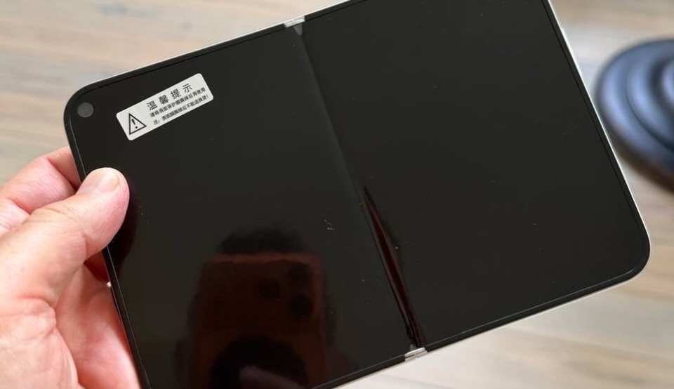 iPhone Ultra 4