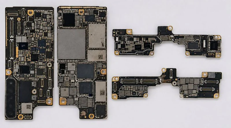 foldable iphone boards